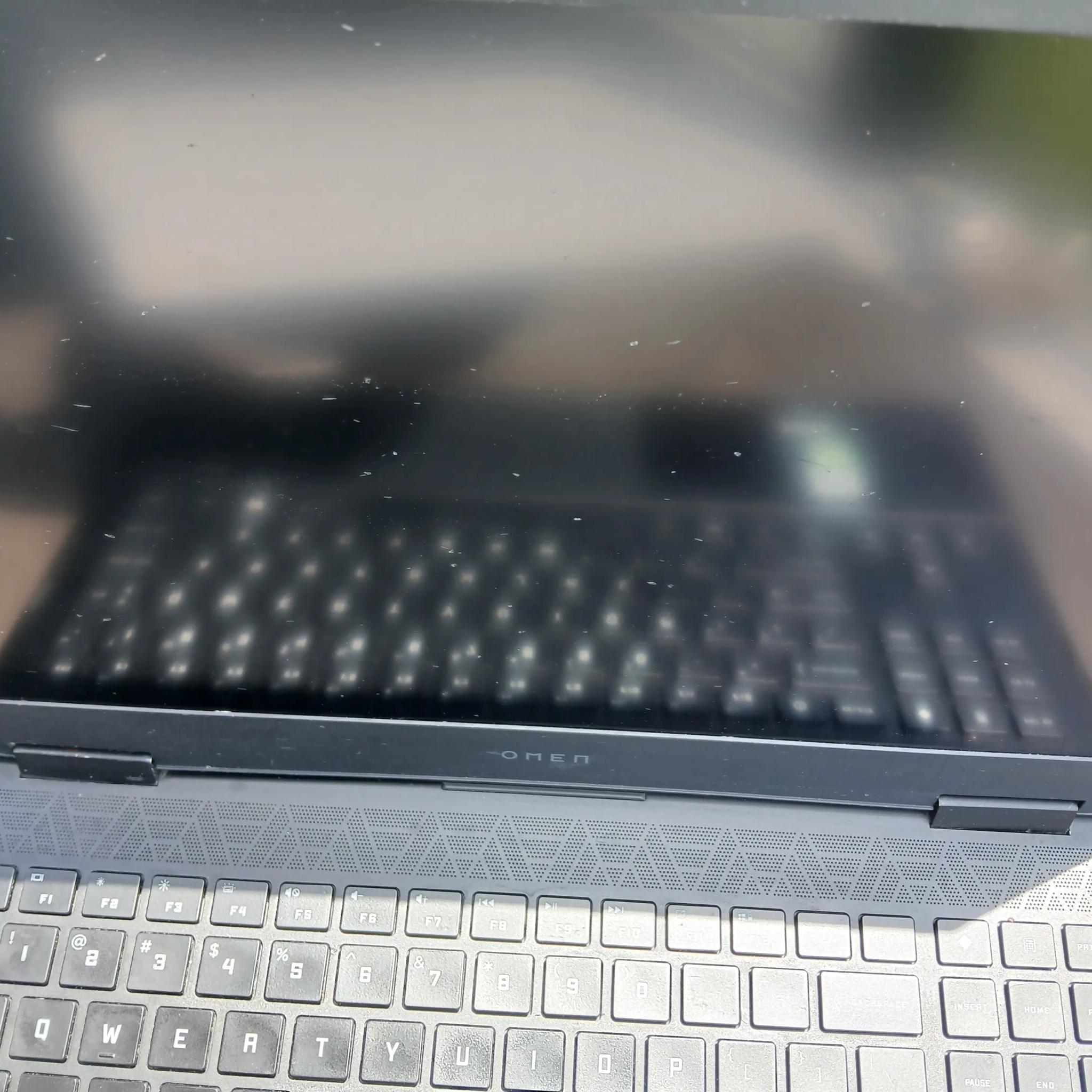 HP Omen 15-ek1013dx | Intel i7-10750H, RTX 3070, 32GB RAM, 512GB NVMe, 1080p 300Hz 15.6", Windows 11