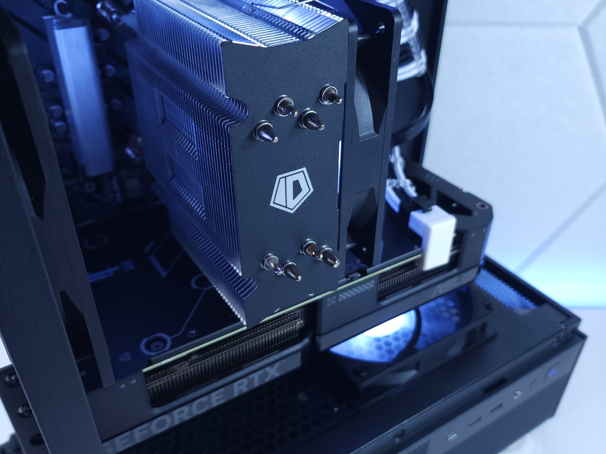 🤍🖤1440p Gaming | Core i5 12600KF | 32GB 3200MHz | 1TB NVMe SSD