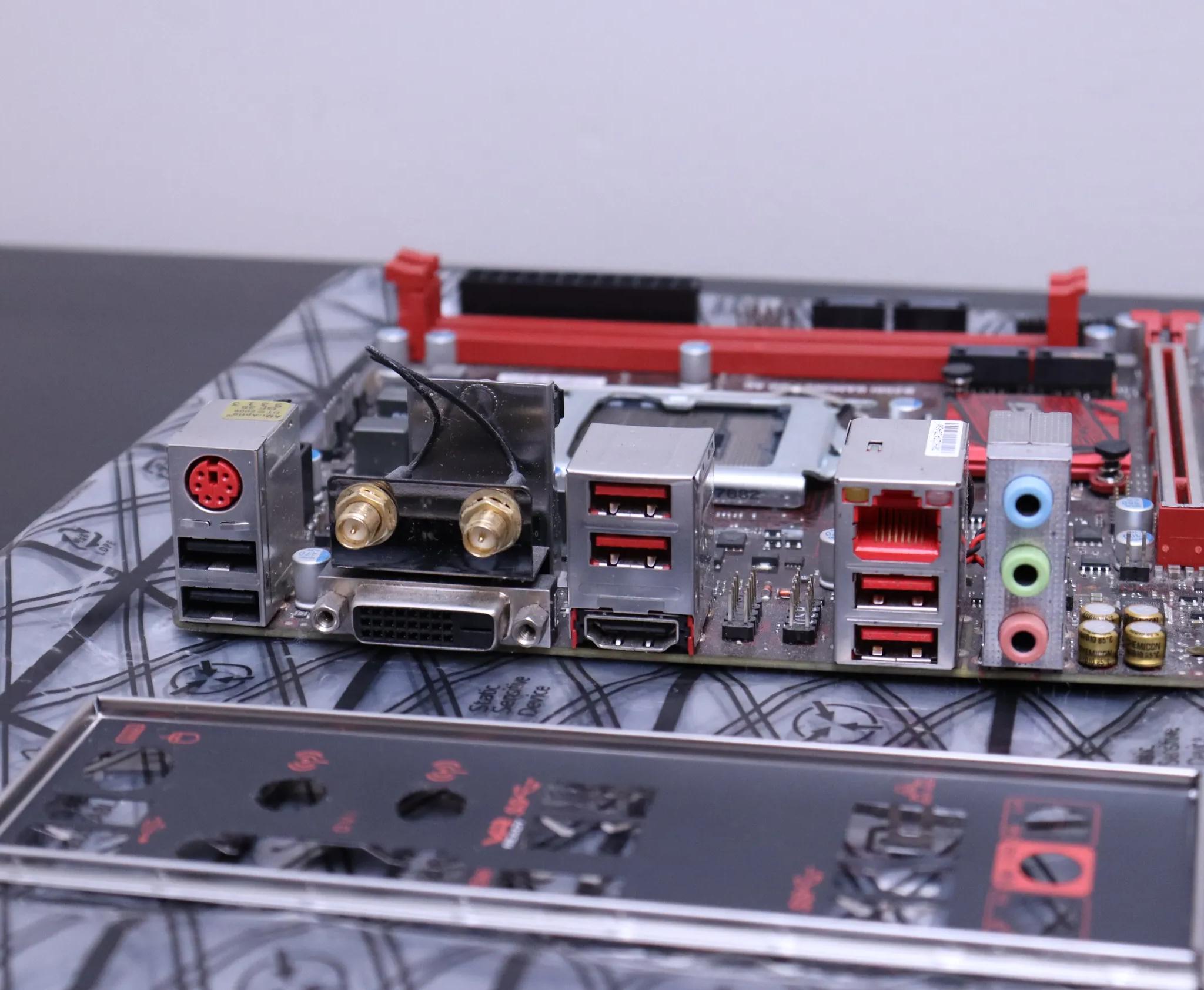 MSI B250I Gaming Pro AC Mini-ITX Motherboard LGA1151