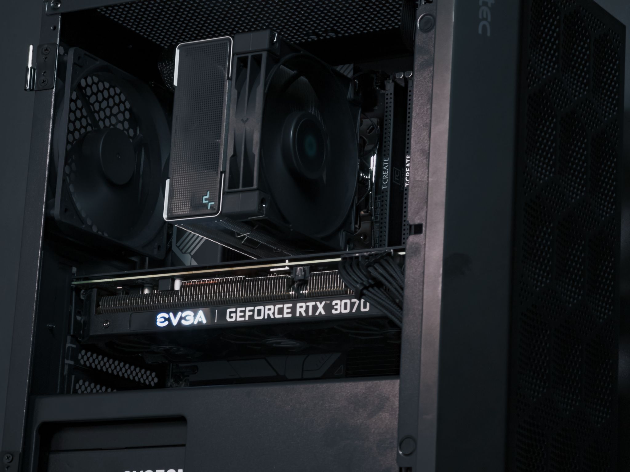 High-End Gaming & Workstation PC – Ryzen 9 7950X | RTX 3070 | 64GB DDR5