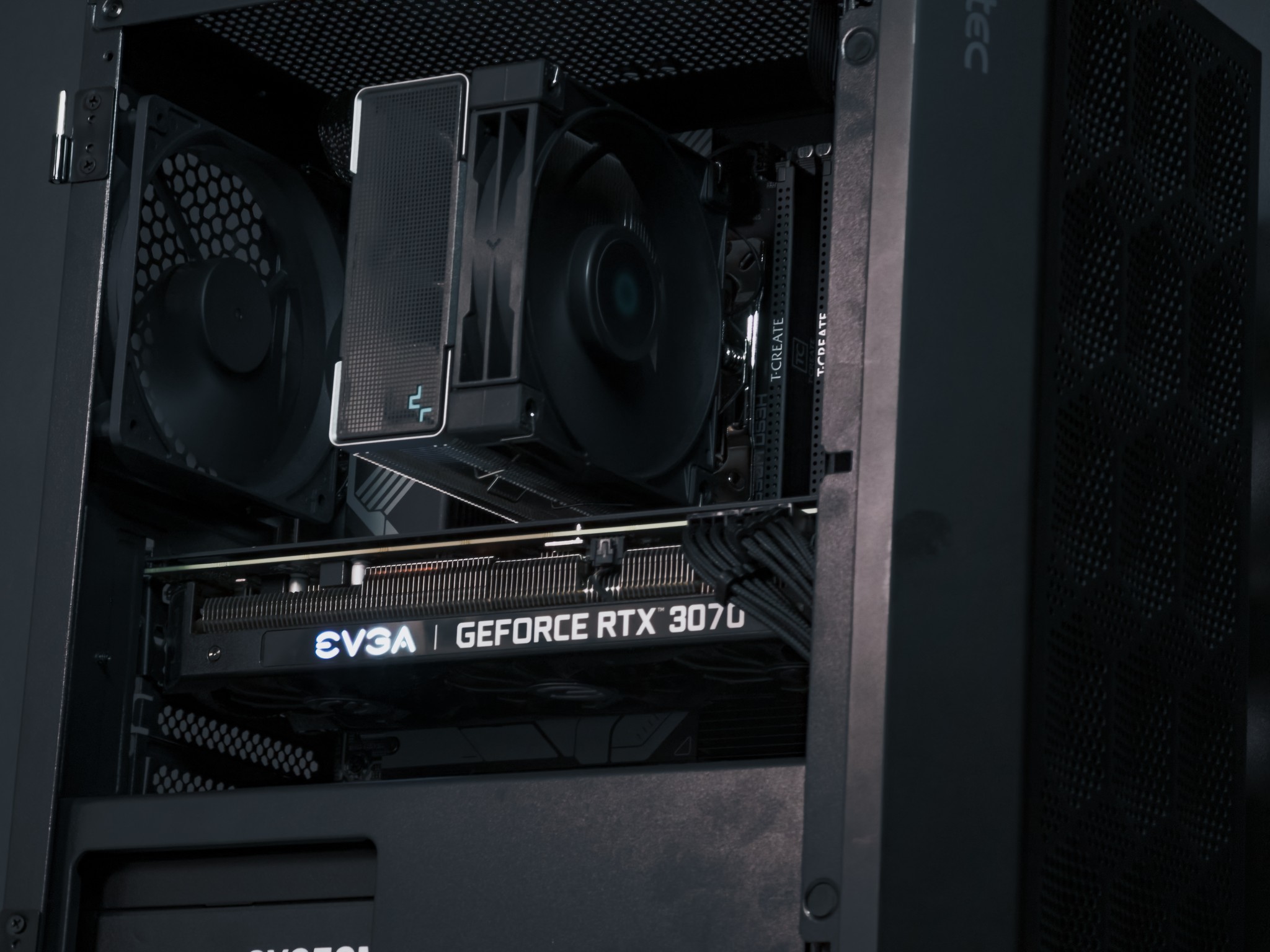 High-End Gaming & Workstation PC – Ryzen 9 7950X | RTX 3070 | 64GB DDR5