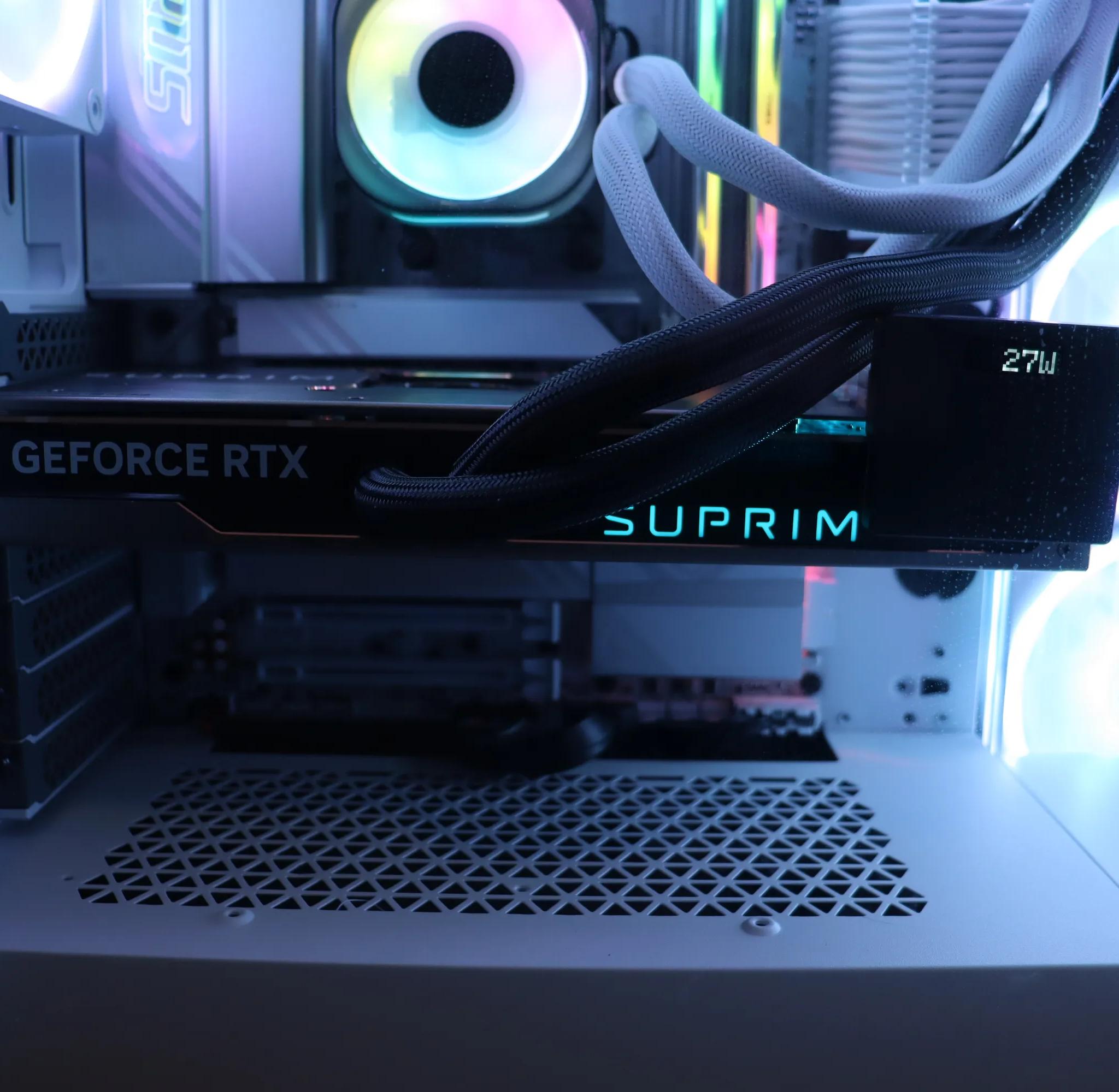 AMD 9800X3D + RTX 4090 Liquid Suprim X Gaming PC