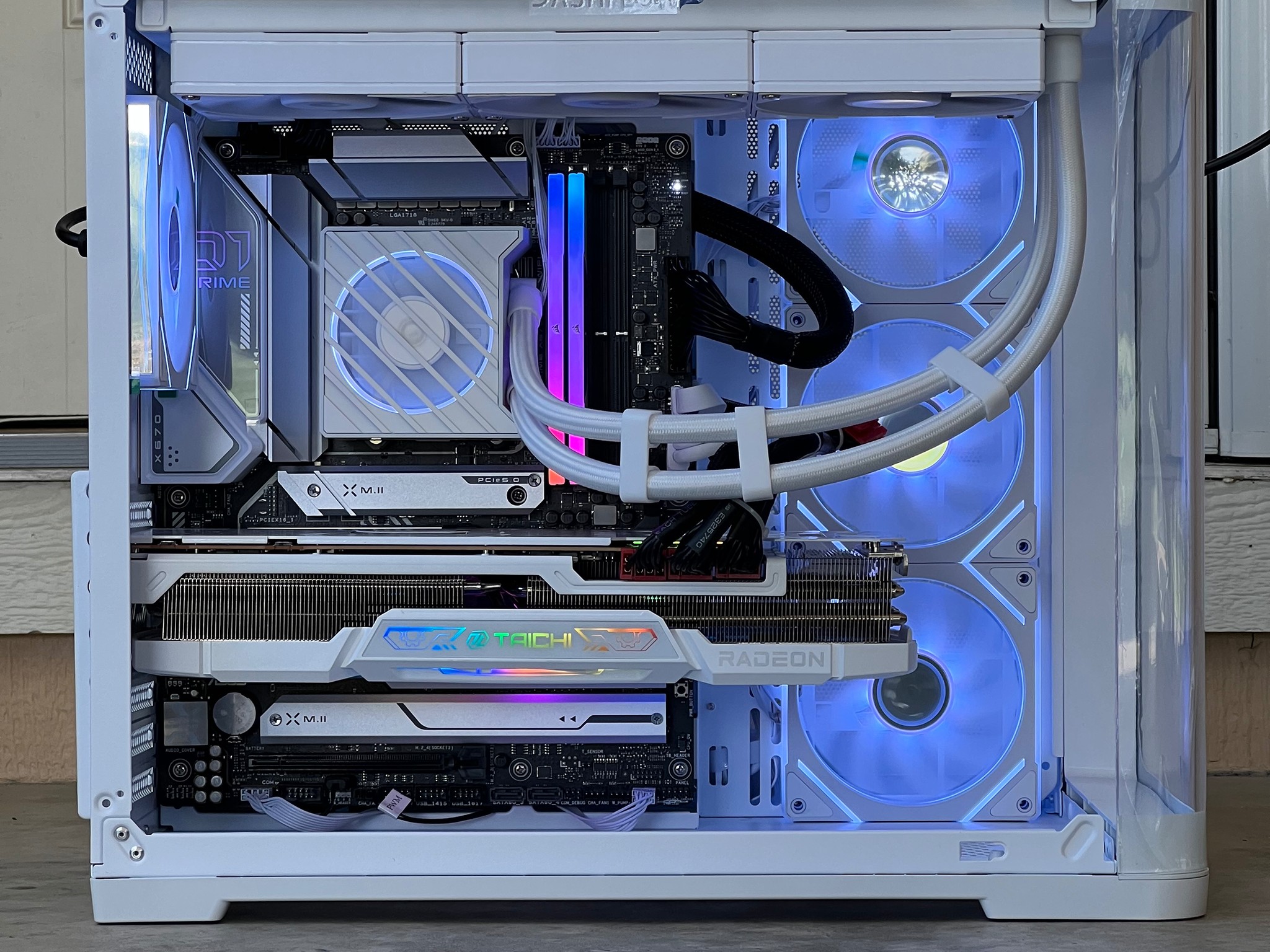 Gaming pc | Rx 7900 XTX | Ryzen 7 7800X3D | 32GB 6000mhz ram | 2tb nvme | 850w psu | windows 10/11