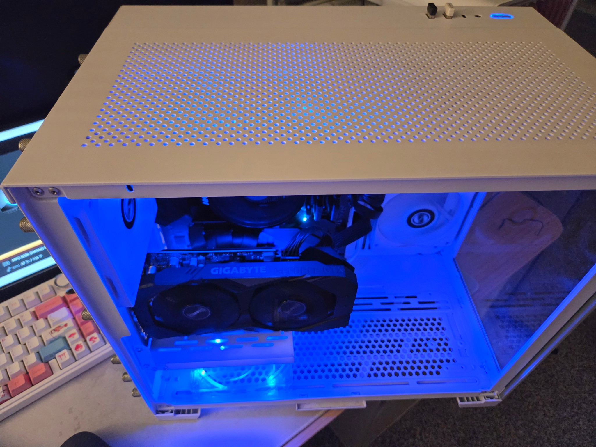 Lian Li O11 Dynamic Mini V2 Gaming PC — Ryzen 5 3600 / GTX 1660 / 16GB RAM