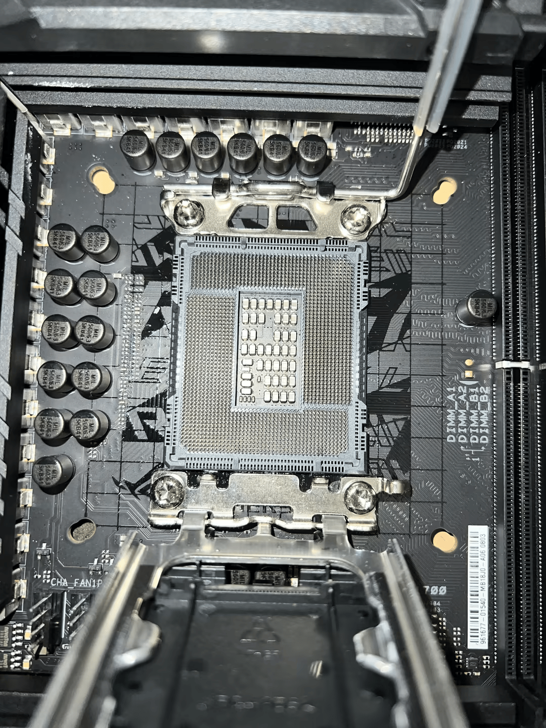 ASUS ROG Strix Z690-E Gaming Wi-Fi DDR5