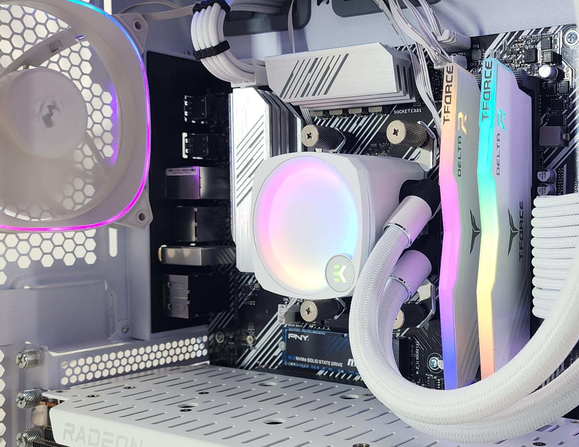 Gaming PC Ryzen 7 5800X3D 32GB RAM 1TB SSD RX 7800 XT 16GB Windows 11 Computer