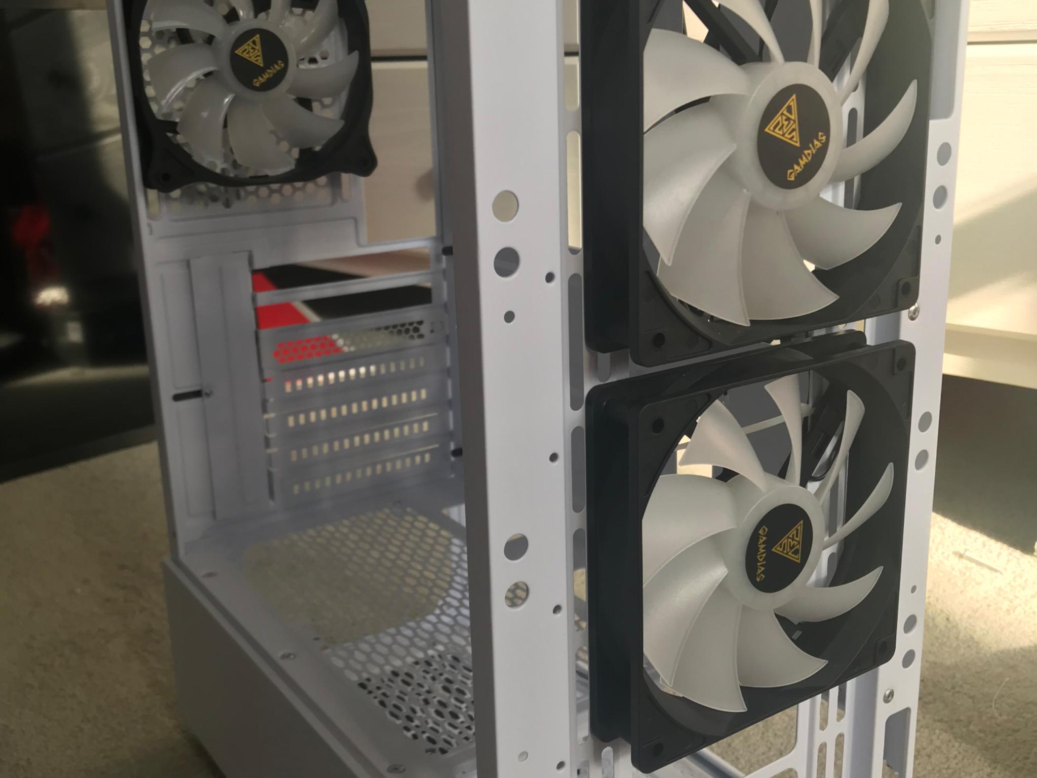 !! Gamdias Talos e3 White - Glass panels, mid-tower, GREAT CONDITION!!
