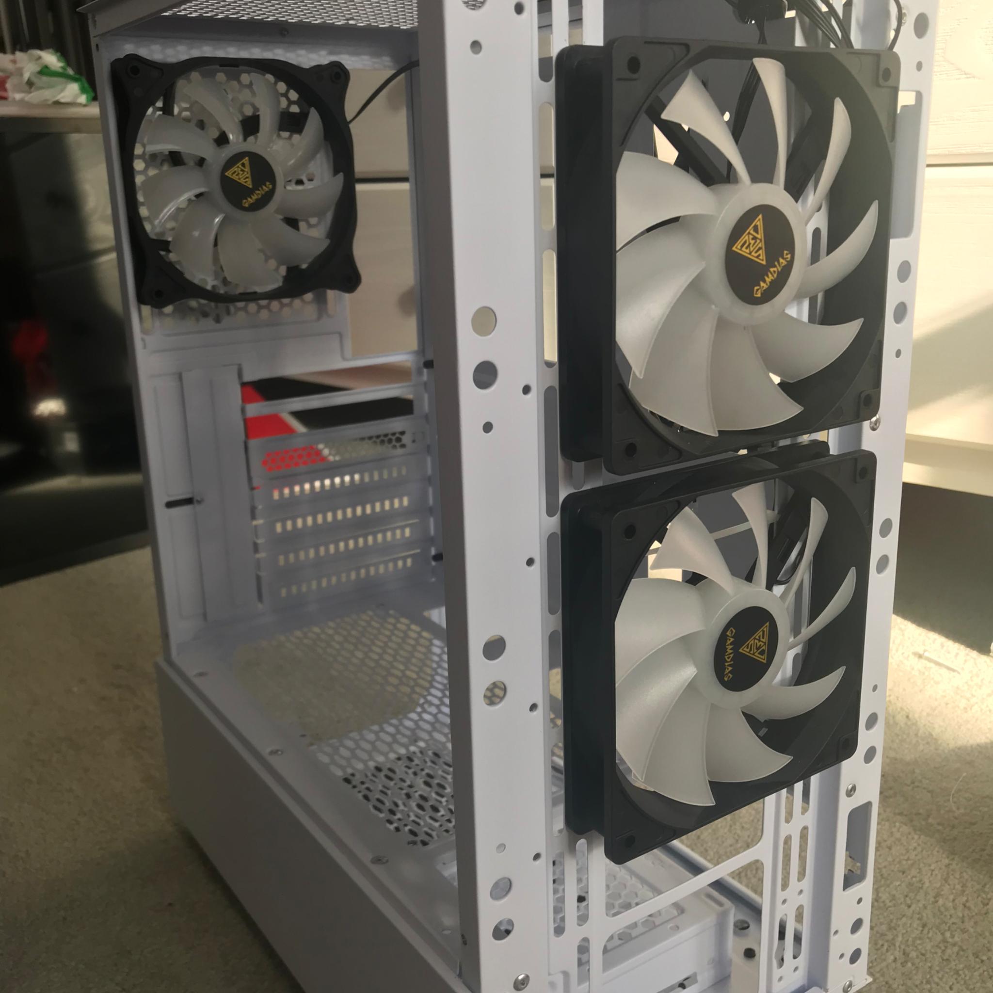 !! Gamdias Talos e3 White - Glass panels, mid-tower, GREAT CONDITION!!