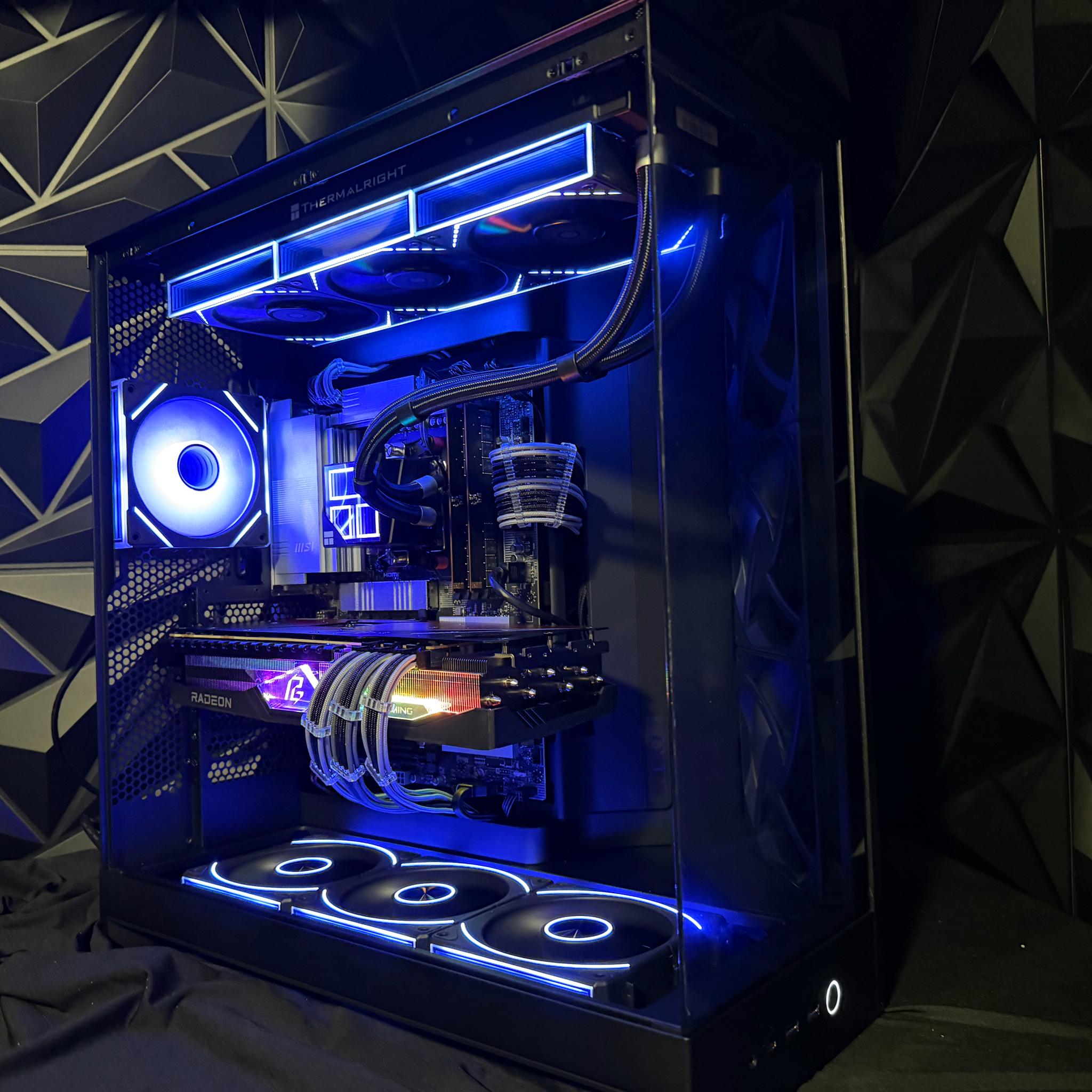 🌌⚡ NEON FLOW ⚡🌌Ryzen 9 9900X| RX 7900 XTX 24 GB | 64 GB DDR5| 4 TB NVMe| 1000W PSU