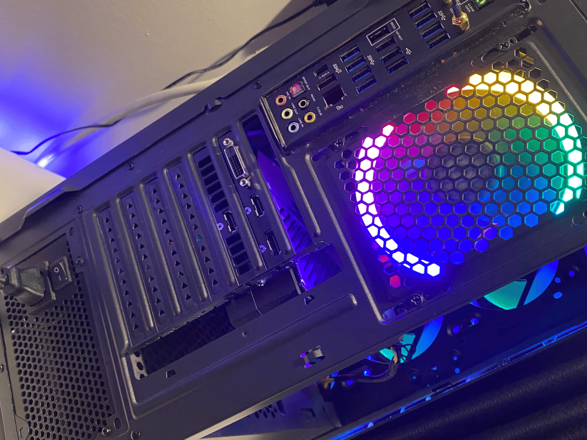 Custom Gaming PC (144FPS Machine) | Ryzen 5 3600 + 2060 Super