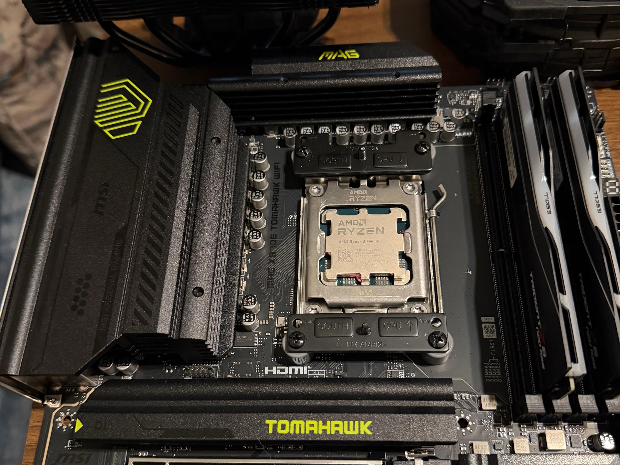 AMD 5 7600X | MSI 870E Tomahawk | 64GB DDR5 G.SKILL Trident | Noctua NH-D15 G2