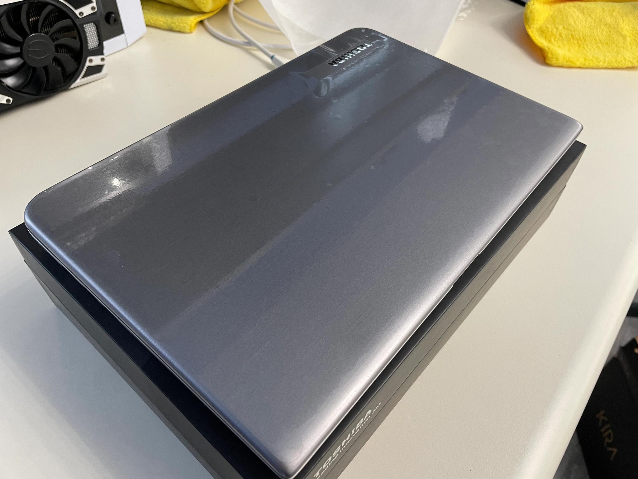 Toshiba KIRAbook