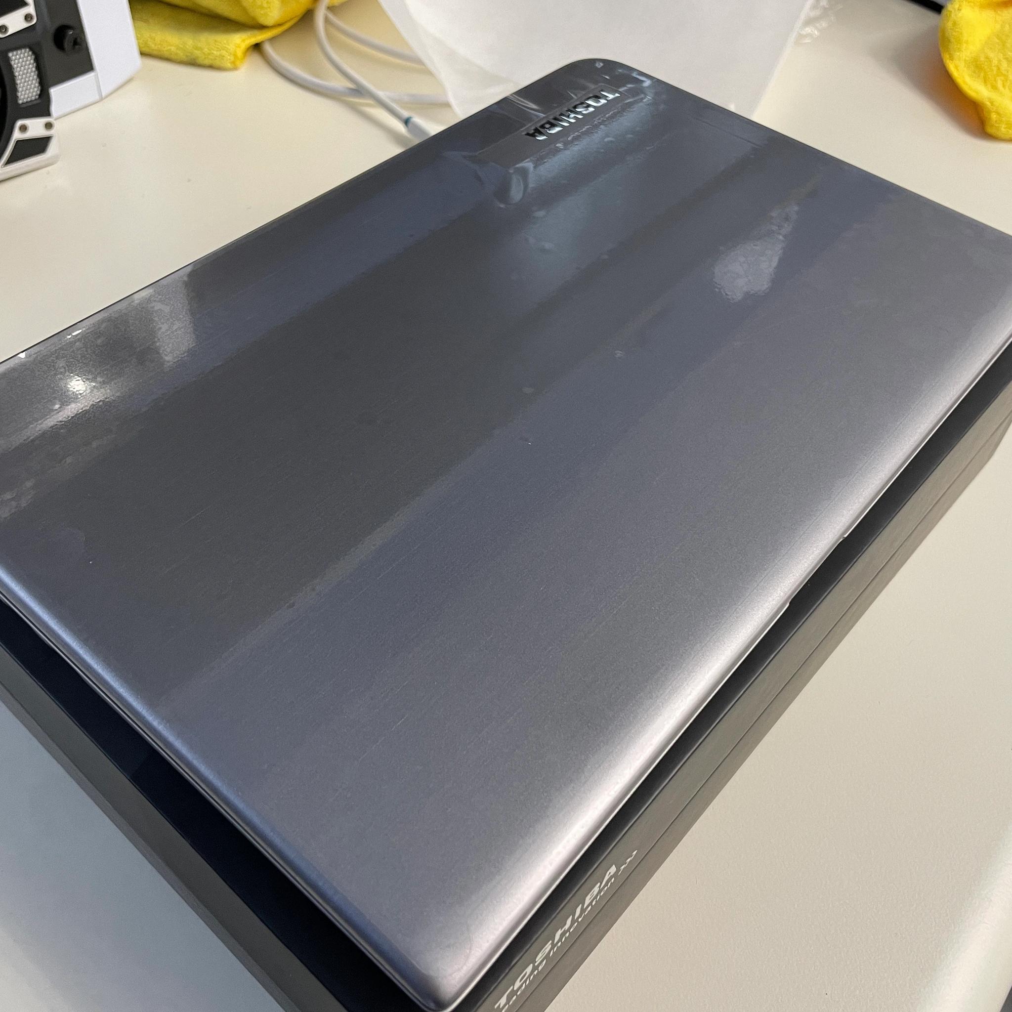 Toshiba KIRAbook