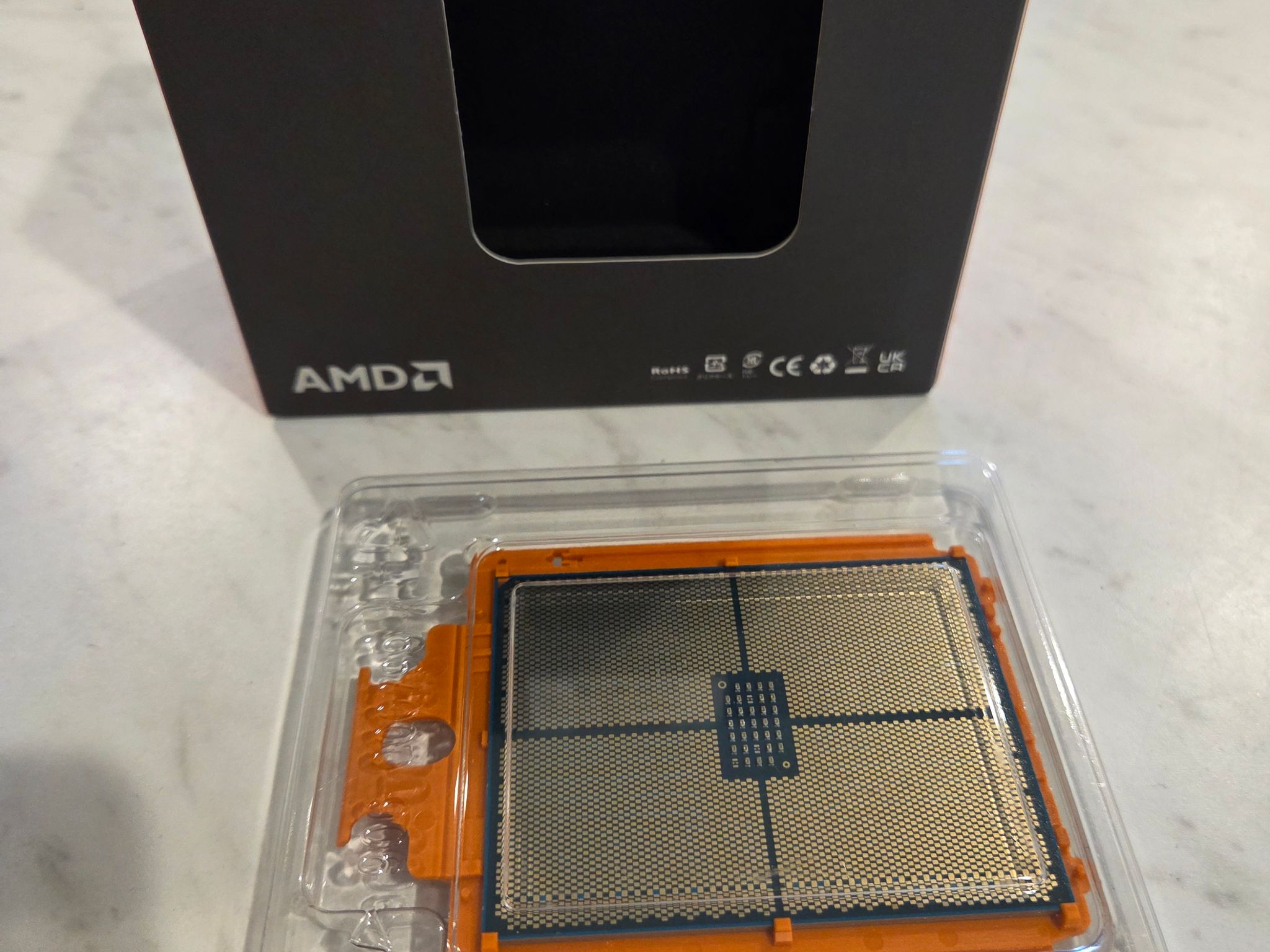 AMD Threadripper 7960X (24C/48T) + Gigabyte TRX50 AI TOP - CPU/Mobo Combo