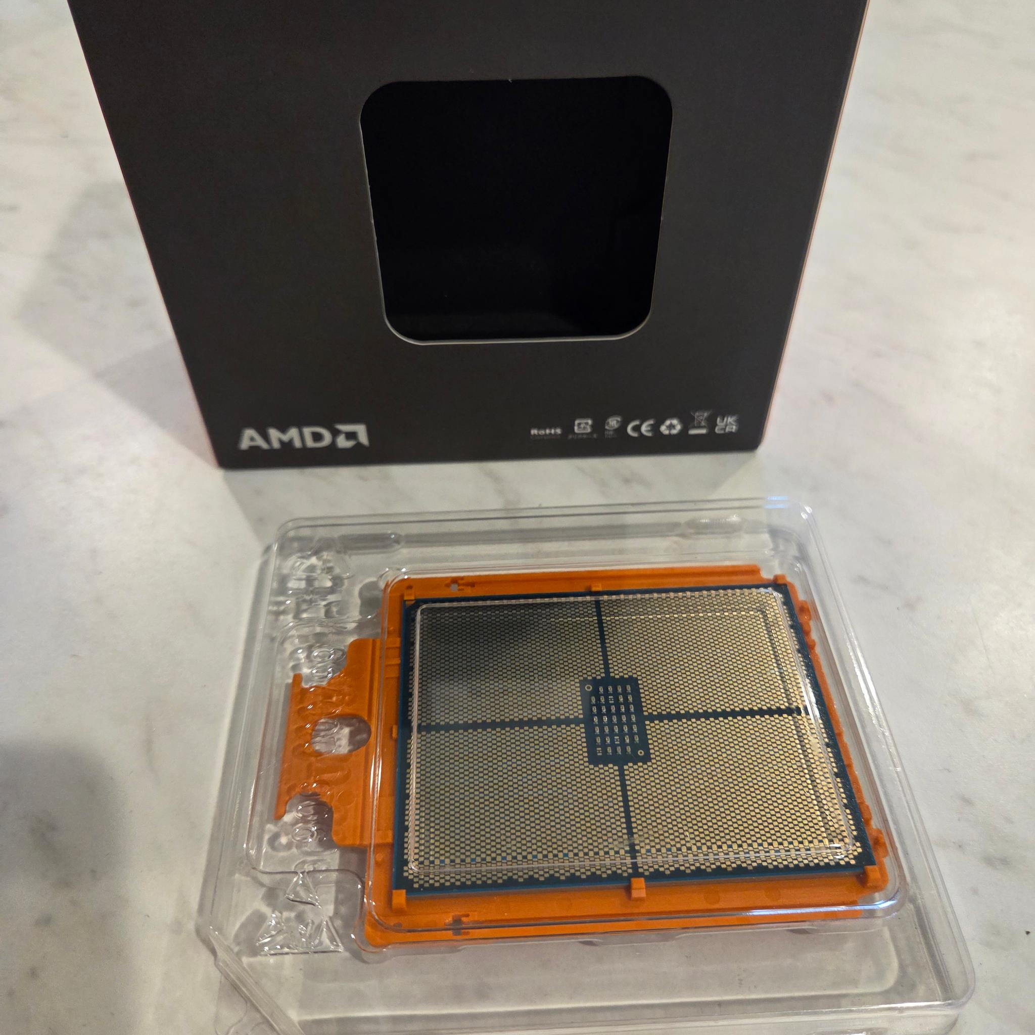 AMD Threadripper 7960X (24C/48T) + Gigabyte TRX50 AI TOP - CPU/Mobo Combo