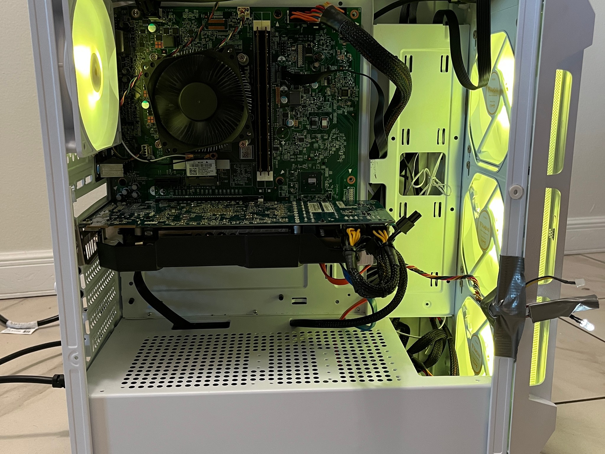 Budget Gaming PC-Intel i5-4460, AMD HD 7950, 16GB RAM,750GB Storage, w/ Wi-Fi & BT * Defective Case