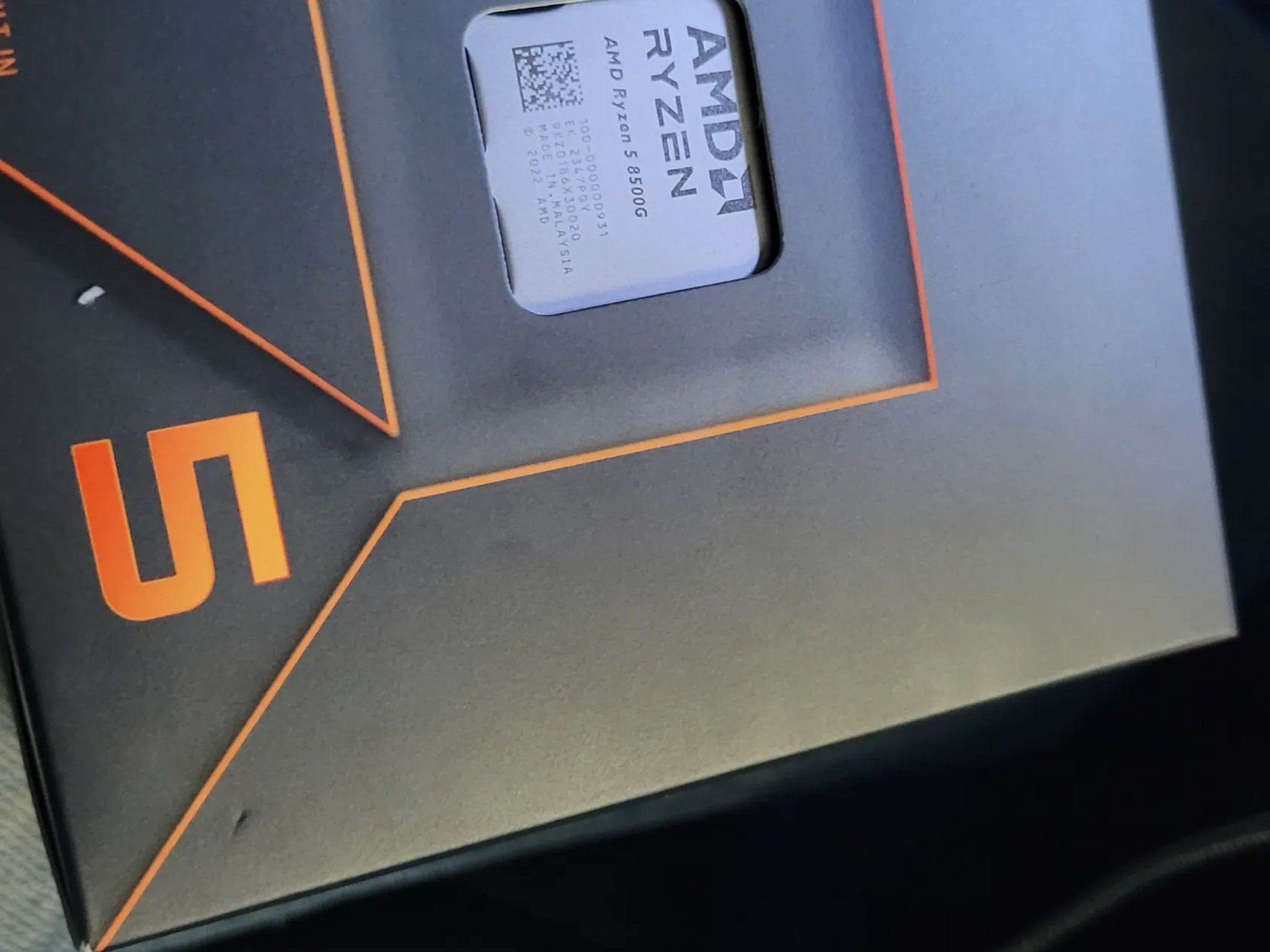 AMD Ryzen 5 8500G brand new unused