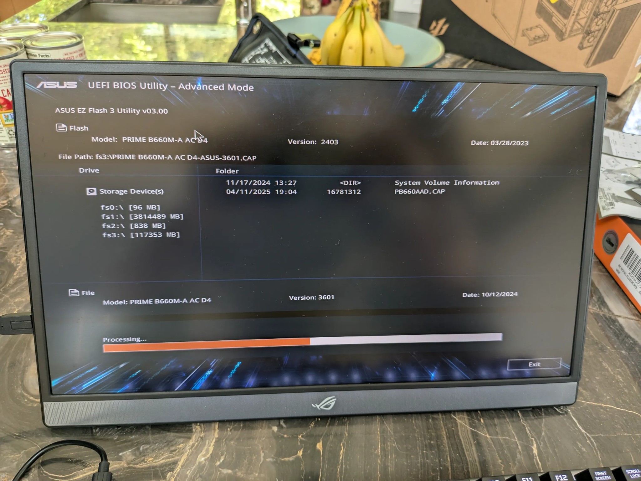 Walnut Wood RX 9070 PC - Intel Core i5 13th Gen, AMD Radeon RX 9070, 32 GB RAM, 4 TB SSD