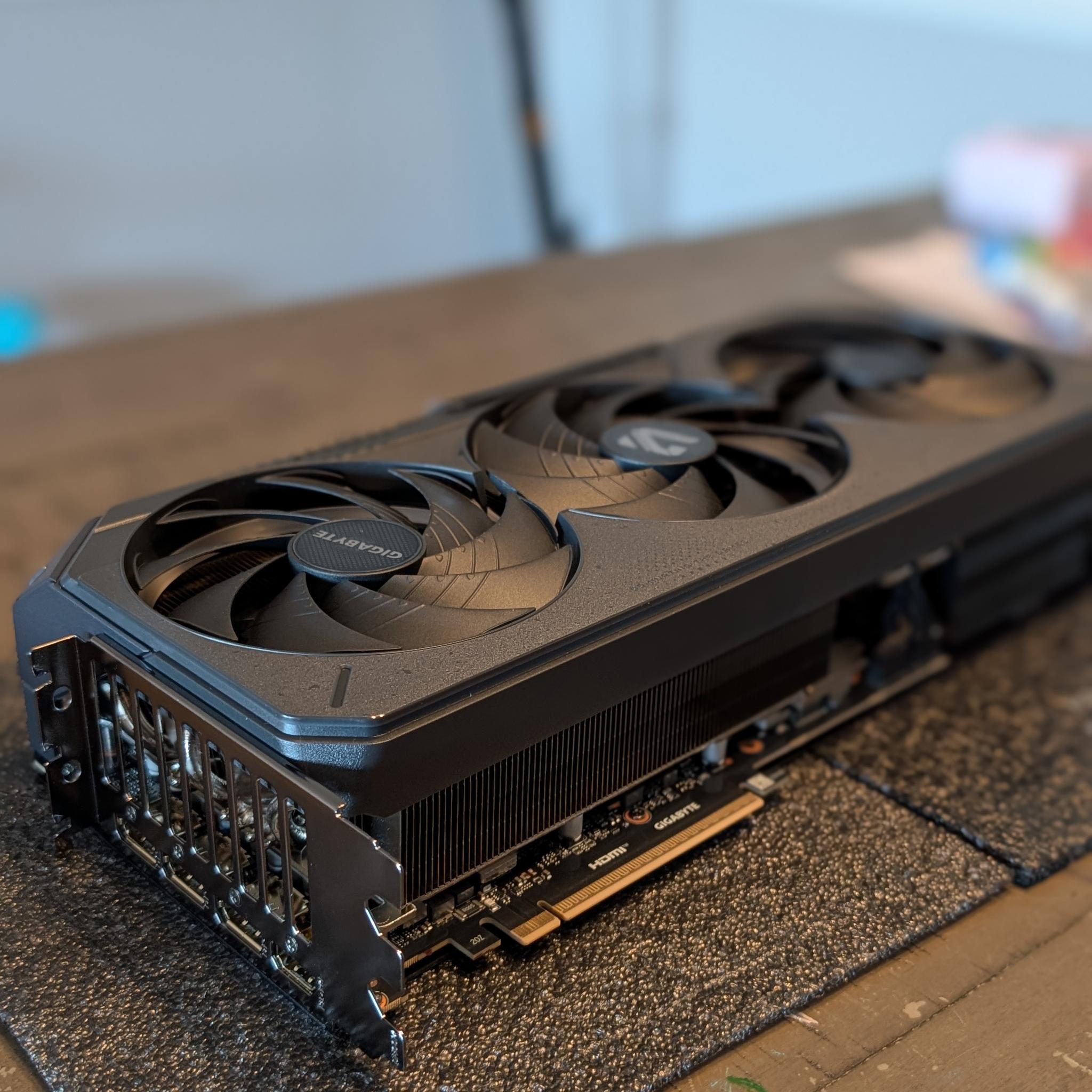 GIGABYTE GeForce RTX 5090 GAMING OC 32G