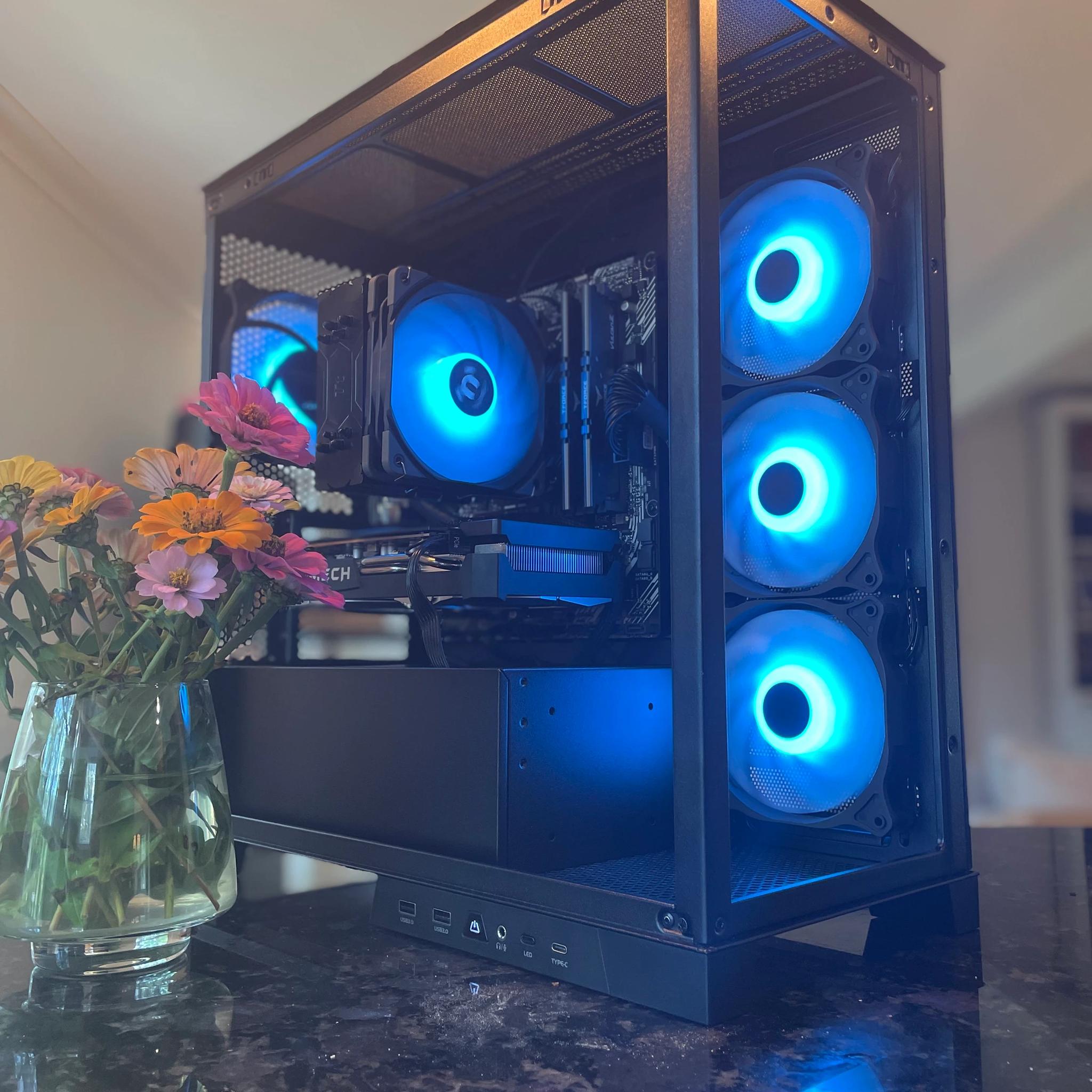 Rx 6600 XT Gaming PC / Ryzen 5 5500 / 16 GB RAM / 1TB NVMe