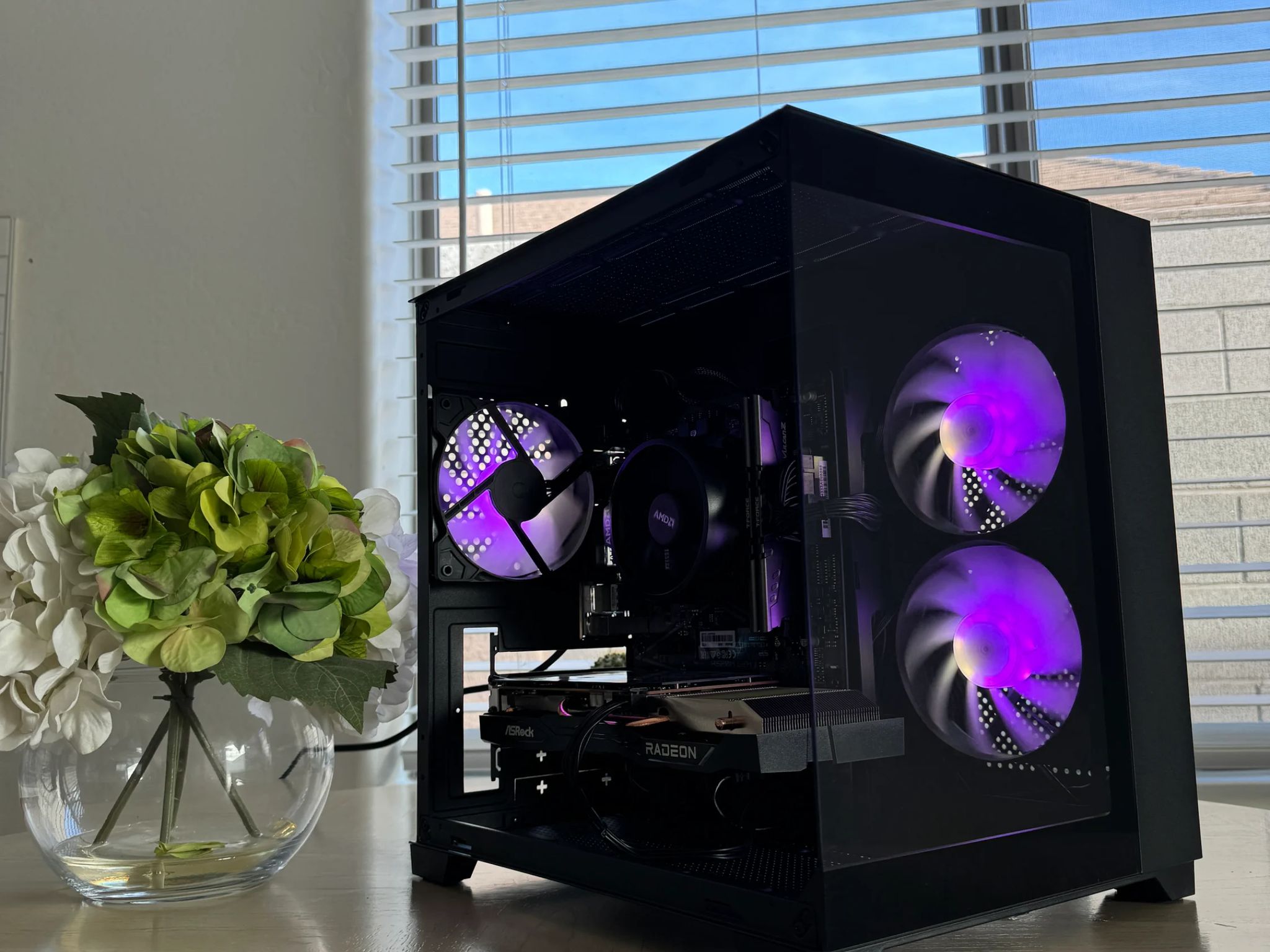 Competitive Gaming Pc - Ryzen 5 / Radeon RX 66008GB / 1tb SSD