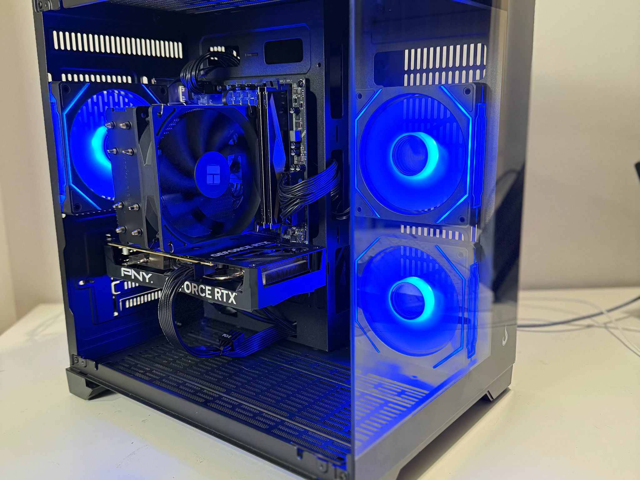 RTX 4060 | Intel i5 13400F | 16gb DDR4 | 1tb NVME⚡