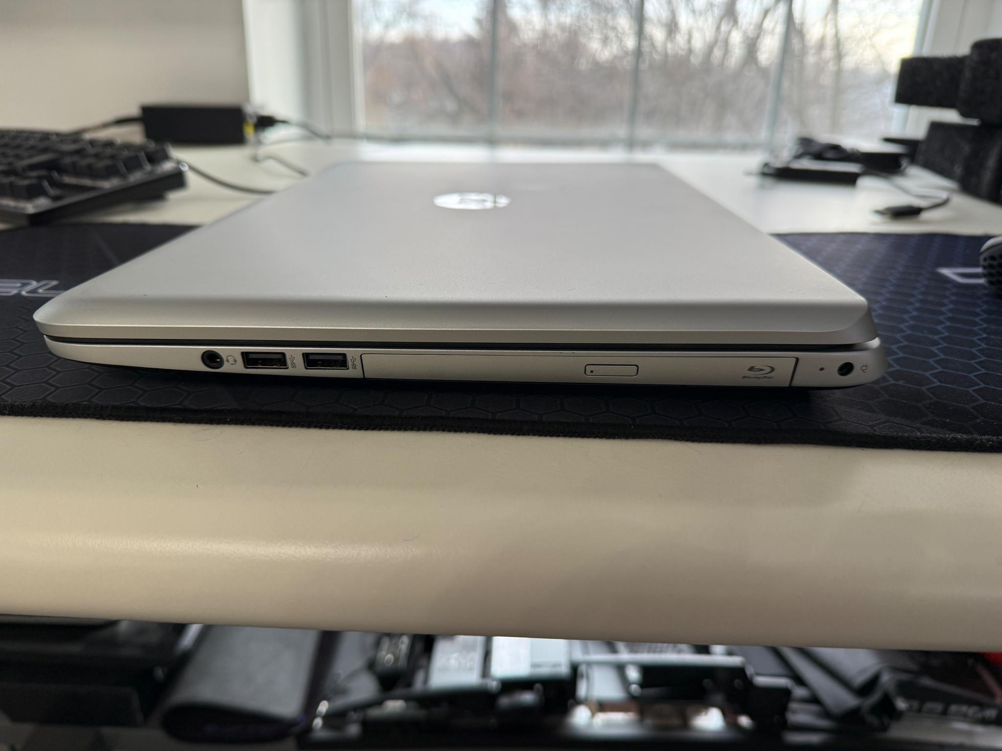 HP Envy 17 TS- i7-4800MQ+GeForce GT 740M+8GB Ram+256 SSD+W10