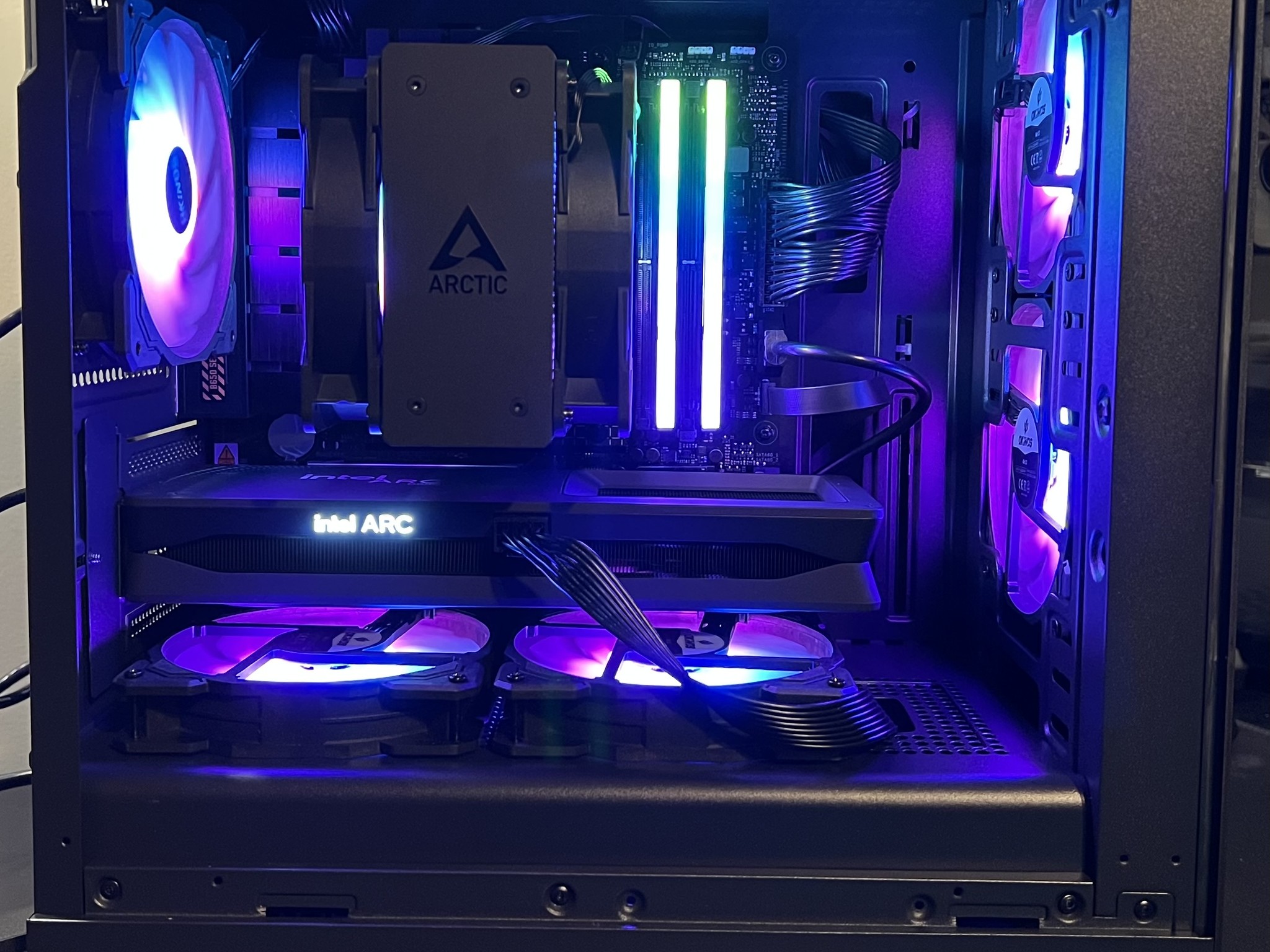 Team blue 💙 2.0 Ryzen 5 7600x 1.5 TB SSD 32GB DDR5 Intel ARC B580 ARGB fans. ALL NEW parts!