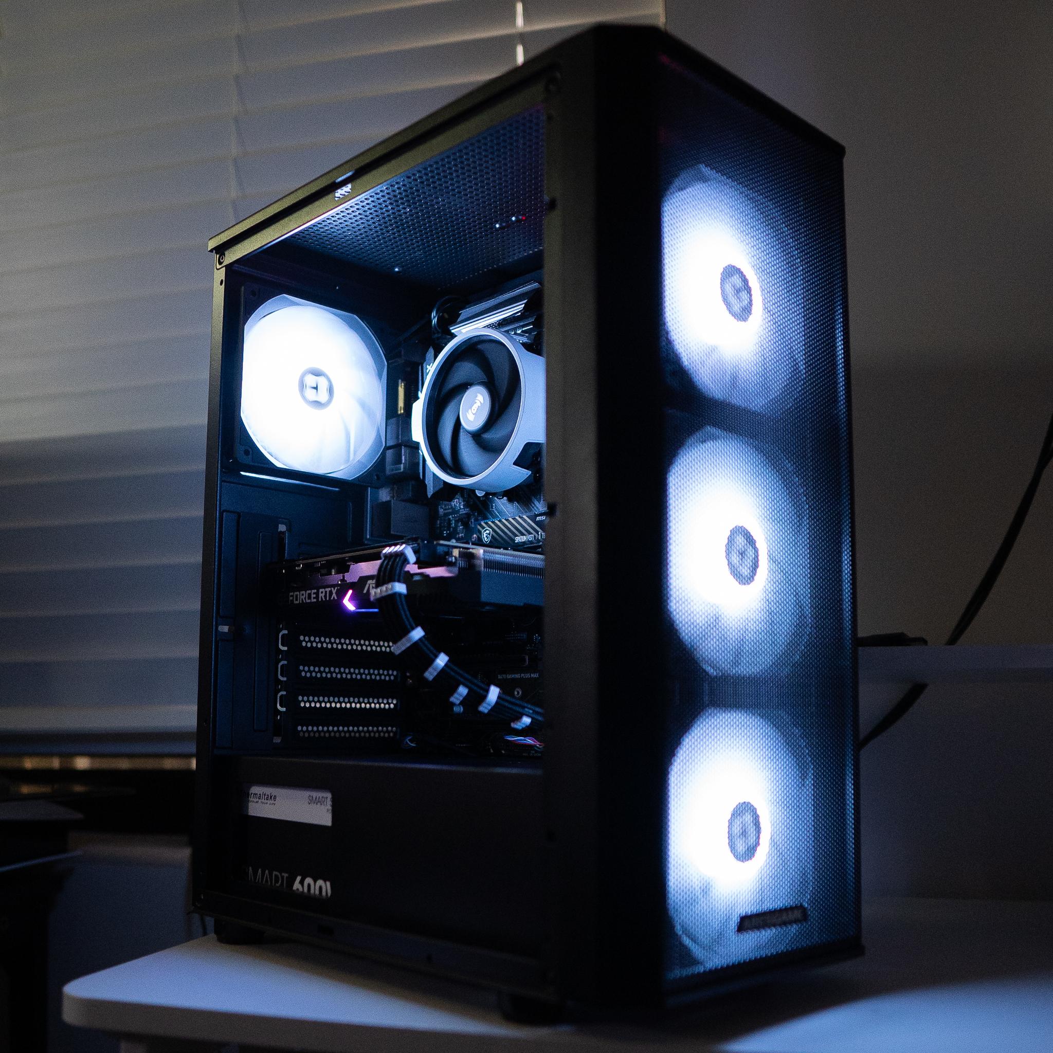 ⛈️❄️ | NVIDIA RTX 3060 12GB | RYZEN 5 3500X | 16GB DDR4 RAM | 1TB NVME SSD | Arctic Snow