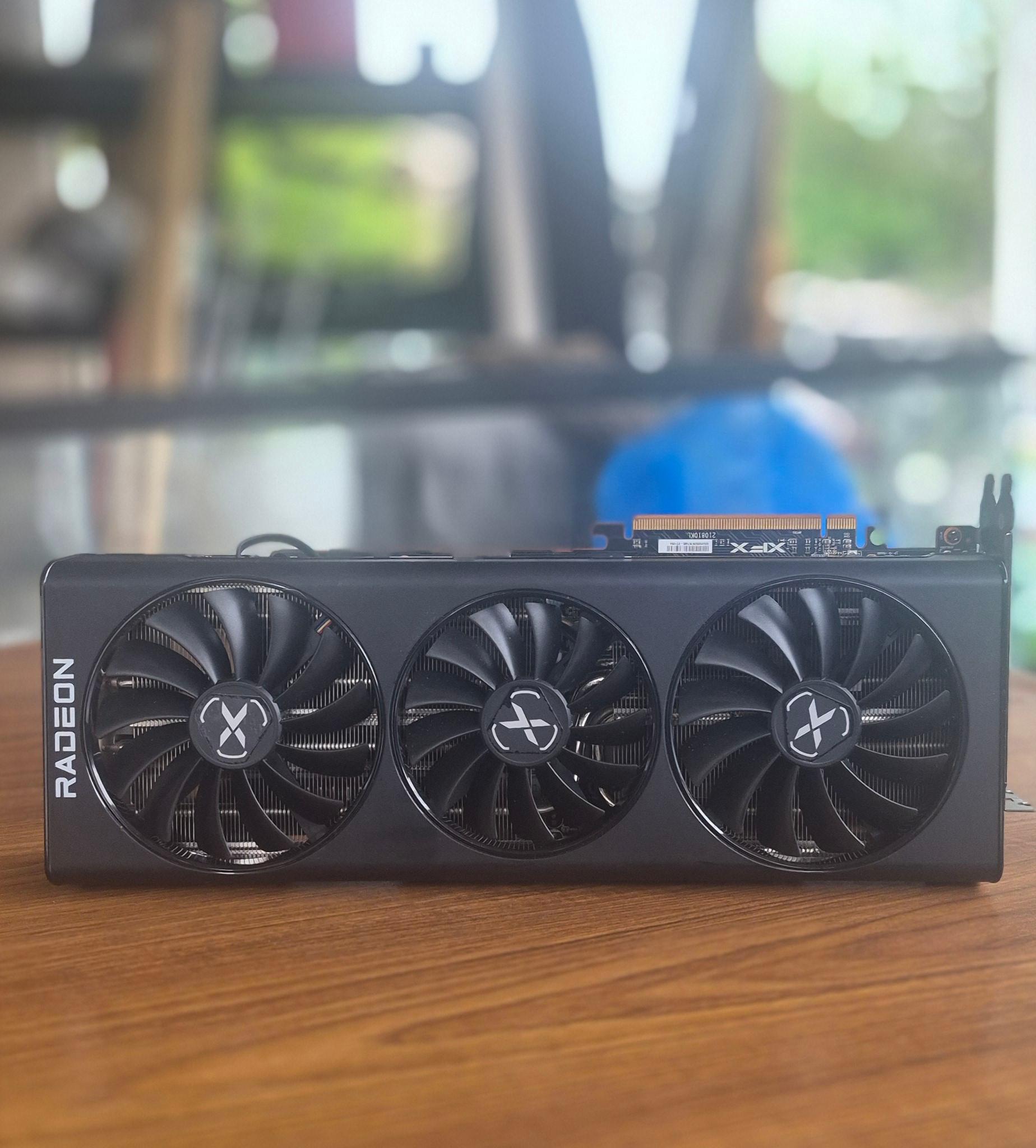 XFX Speedster SWFT 319 Radeon RX 6800