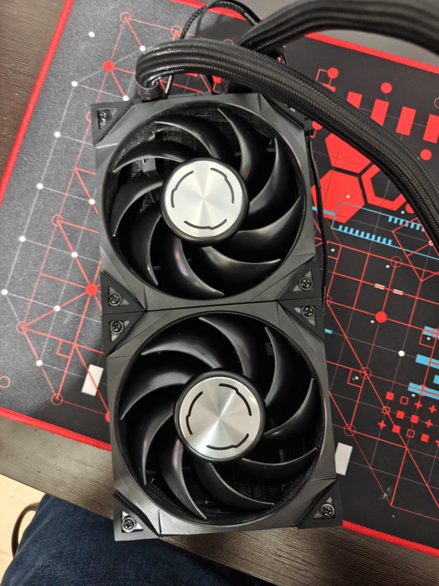NVIDIA GeForce RTX 4090 Suprim Liquid X 24GB