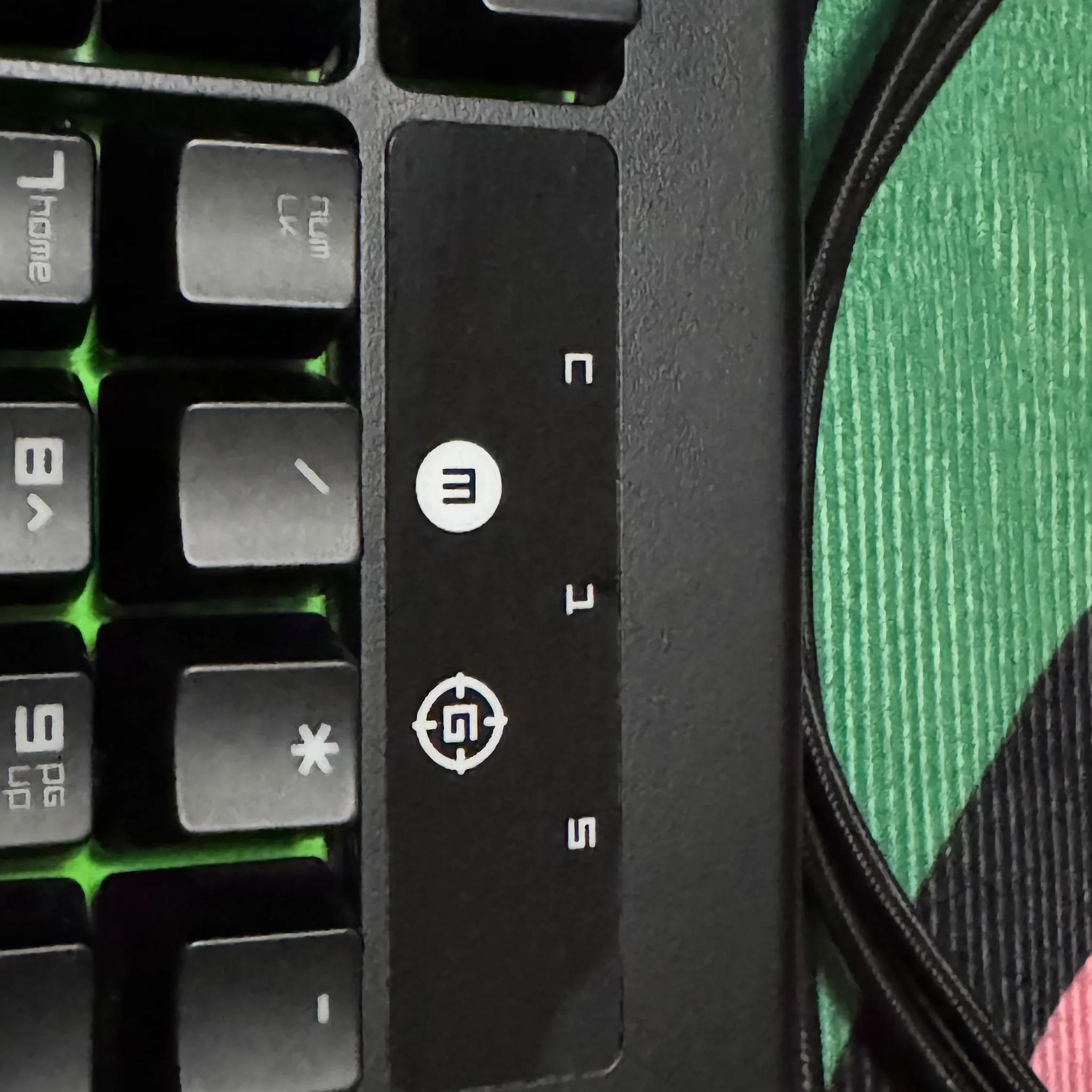 2016 Razer Blackwidow Ultimate - Backlit Mechanical Gaming Keyboard