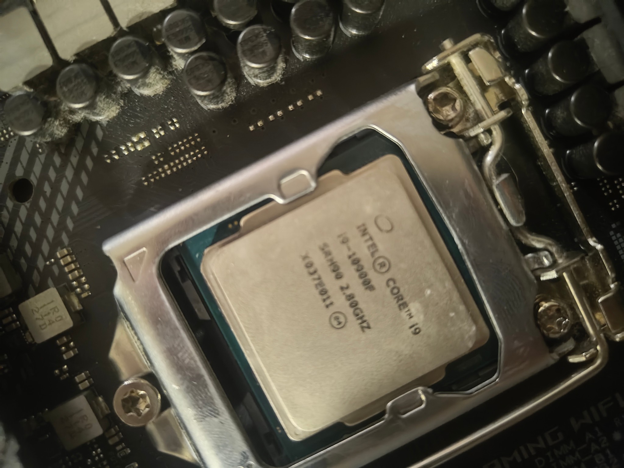 Intel Core i9-10900F