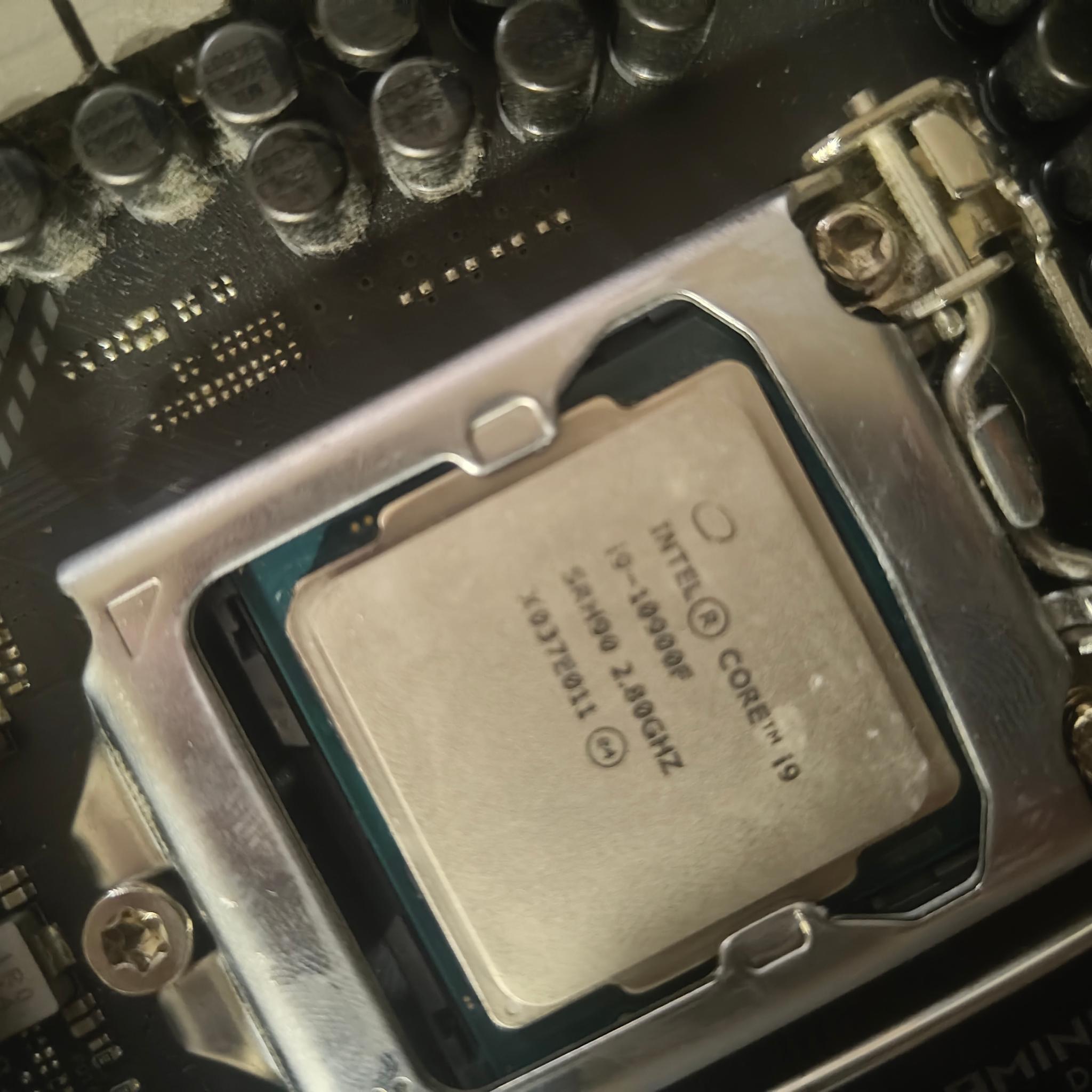 Intel Core i9-10900F