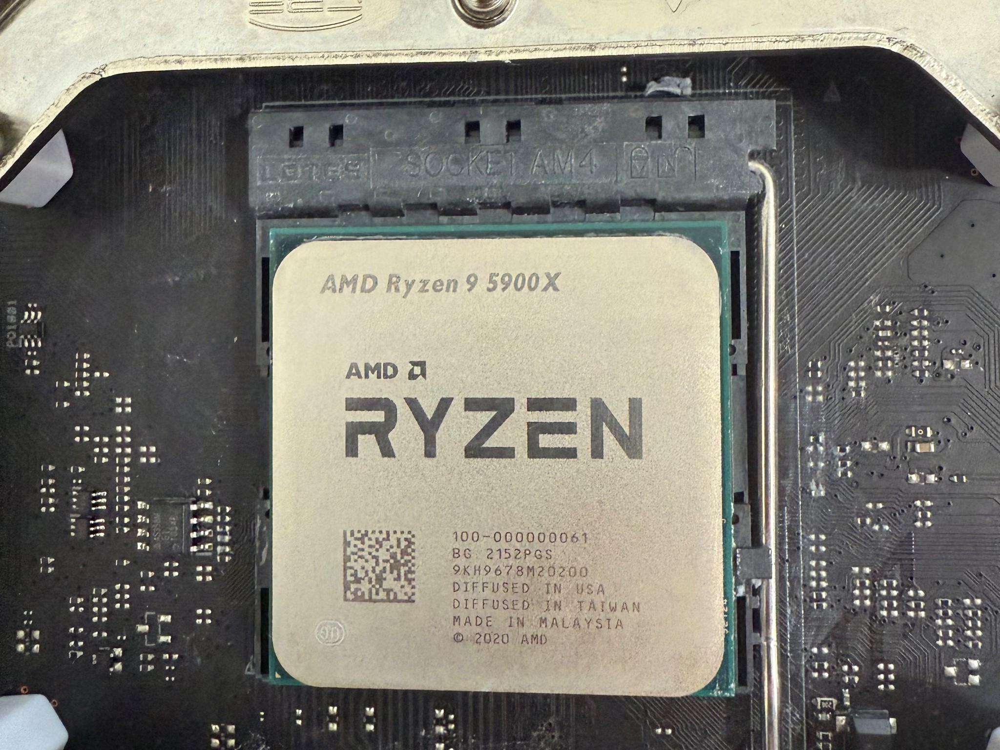 ROG X570 - 5900X -32GB RAM 3200MT/s