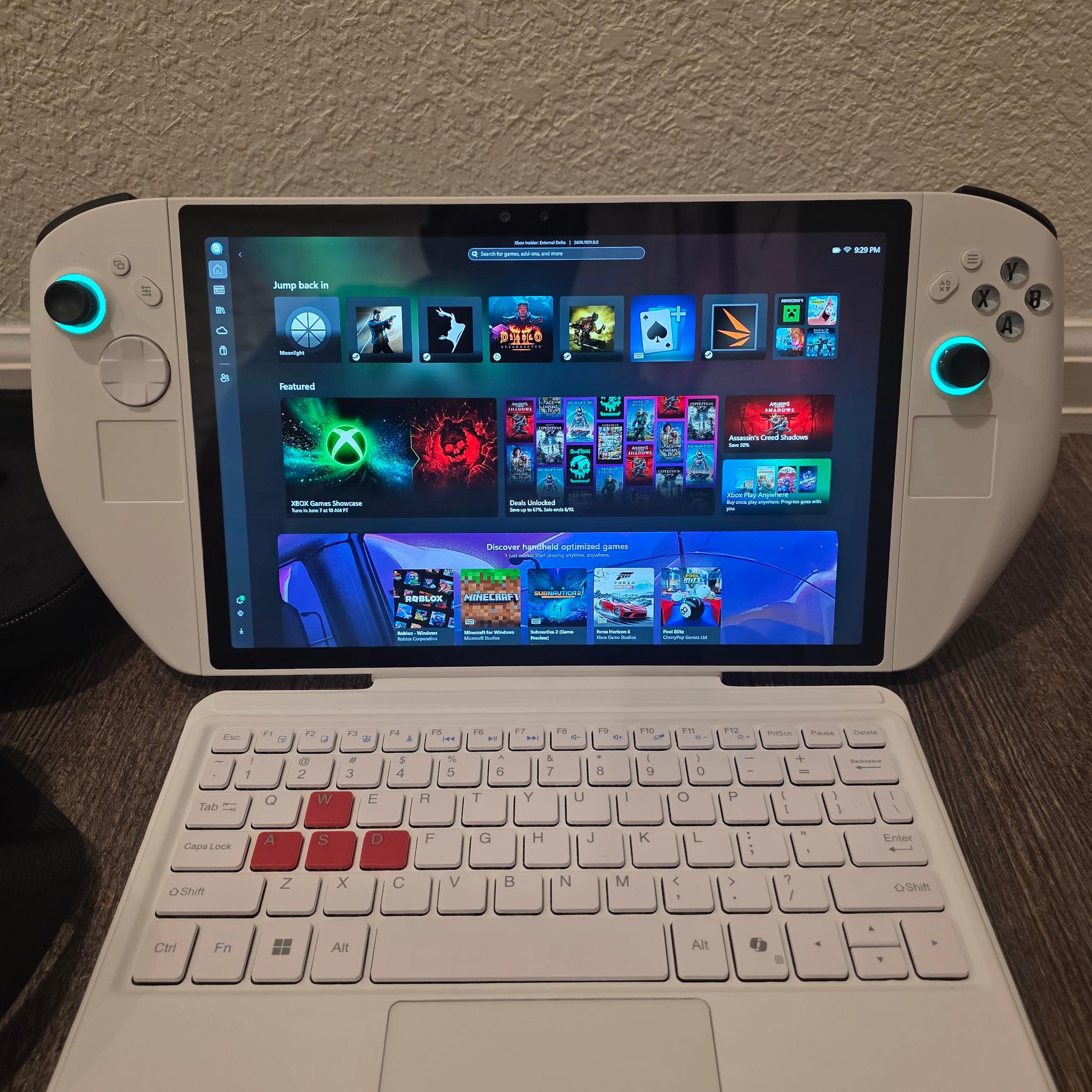 abxylute 3d One Gaming Handheld! Core Ultra 7 258V | 32GB Ram | 1TB NVME | 3d Capable Screen