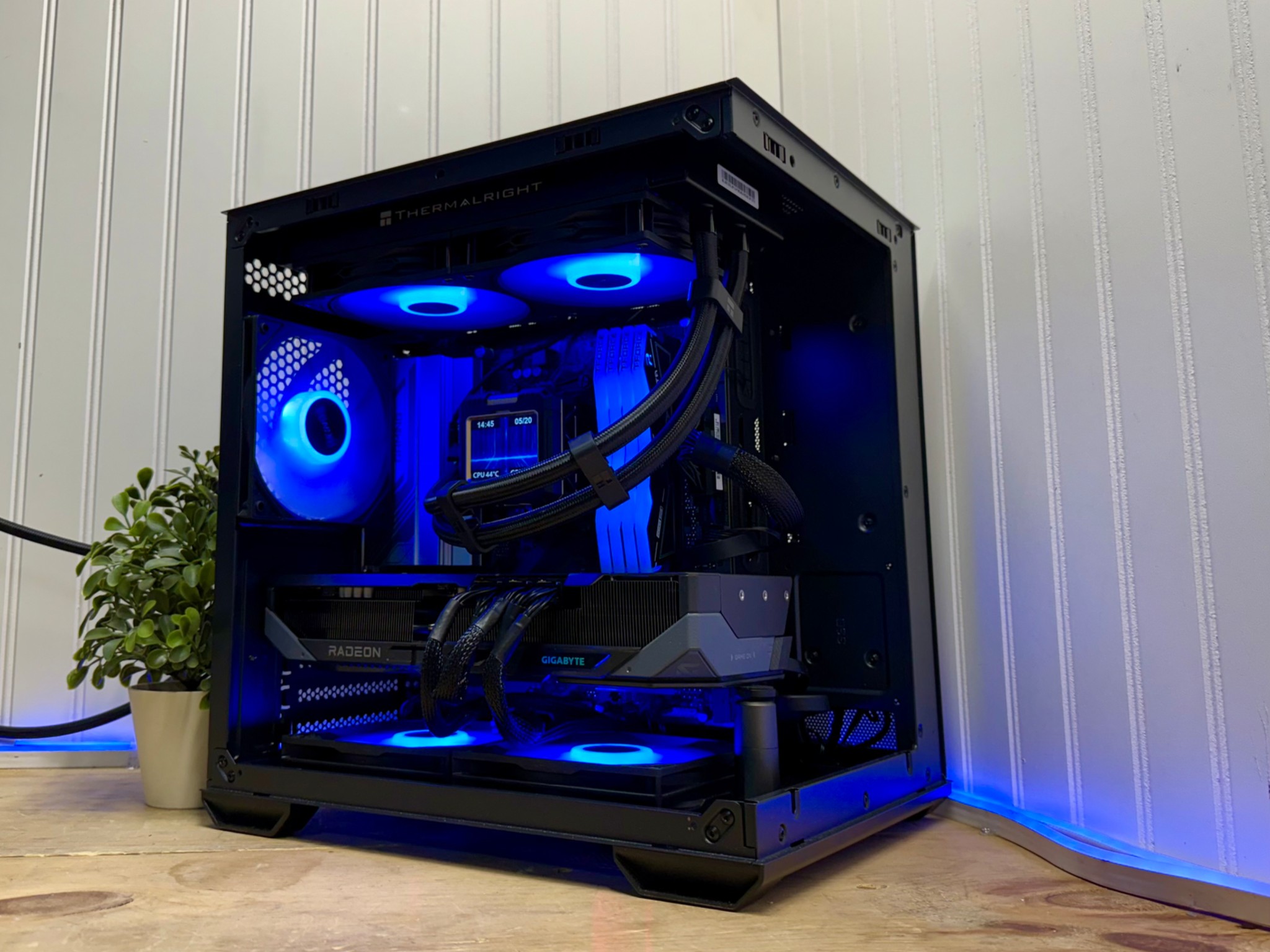 SALE 🕷️Game Slayer V2🕷️ 9600x/9070XT/32g DDR5/240mm AIO/800wpsu/2tb gen 4