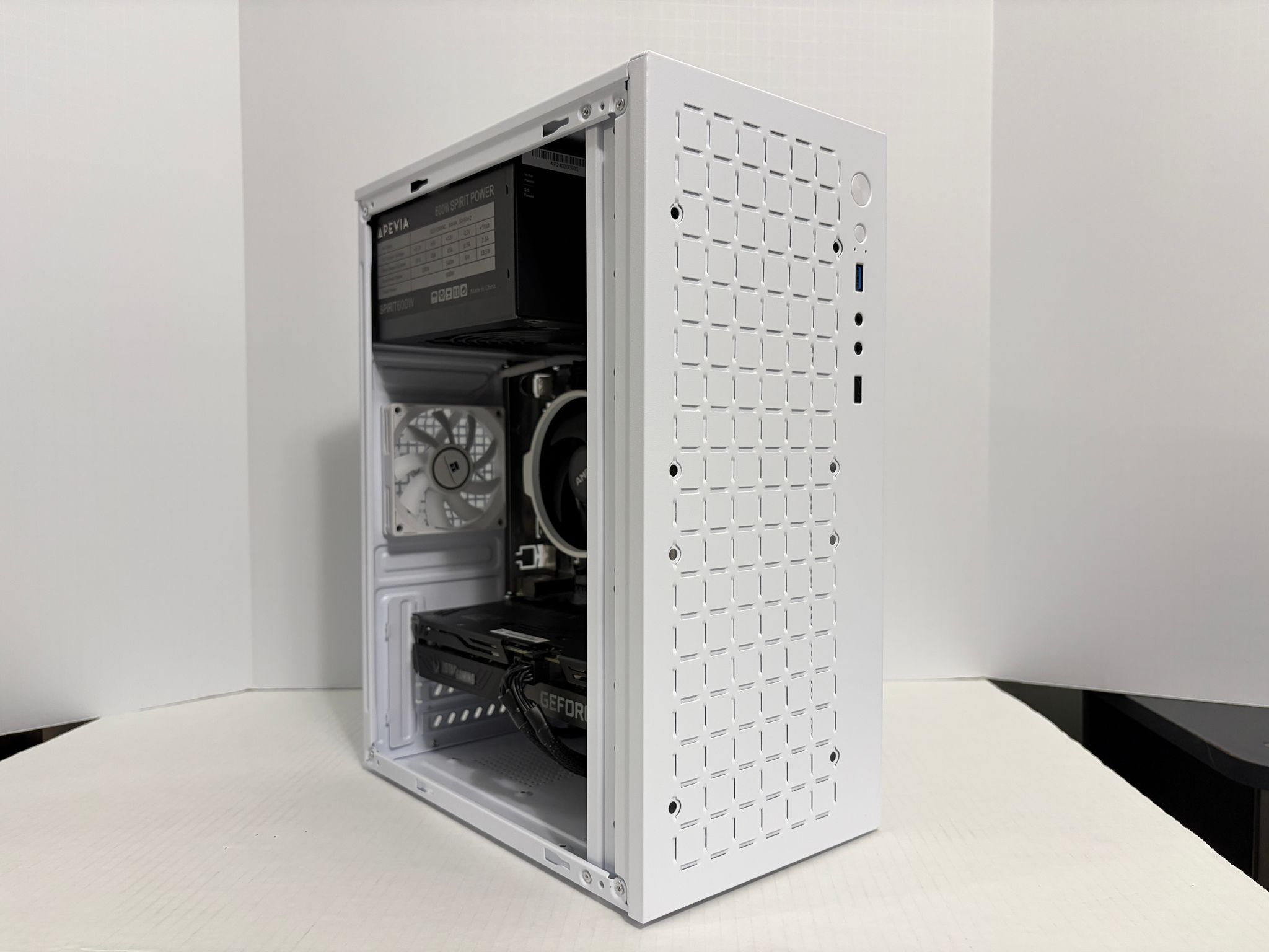 White Gaming PC – RTX 3060 Ti | Ryzen 5 | 1TB NVMe | 1080p Beast🔥🔥