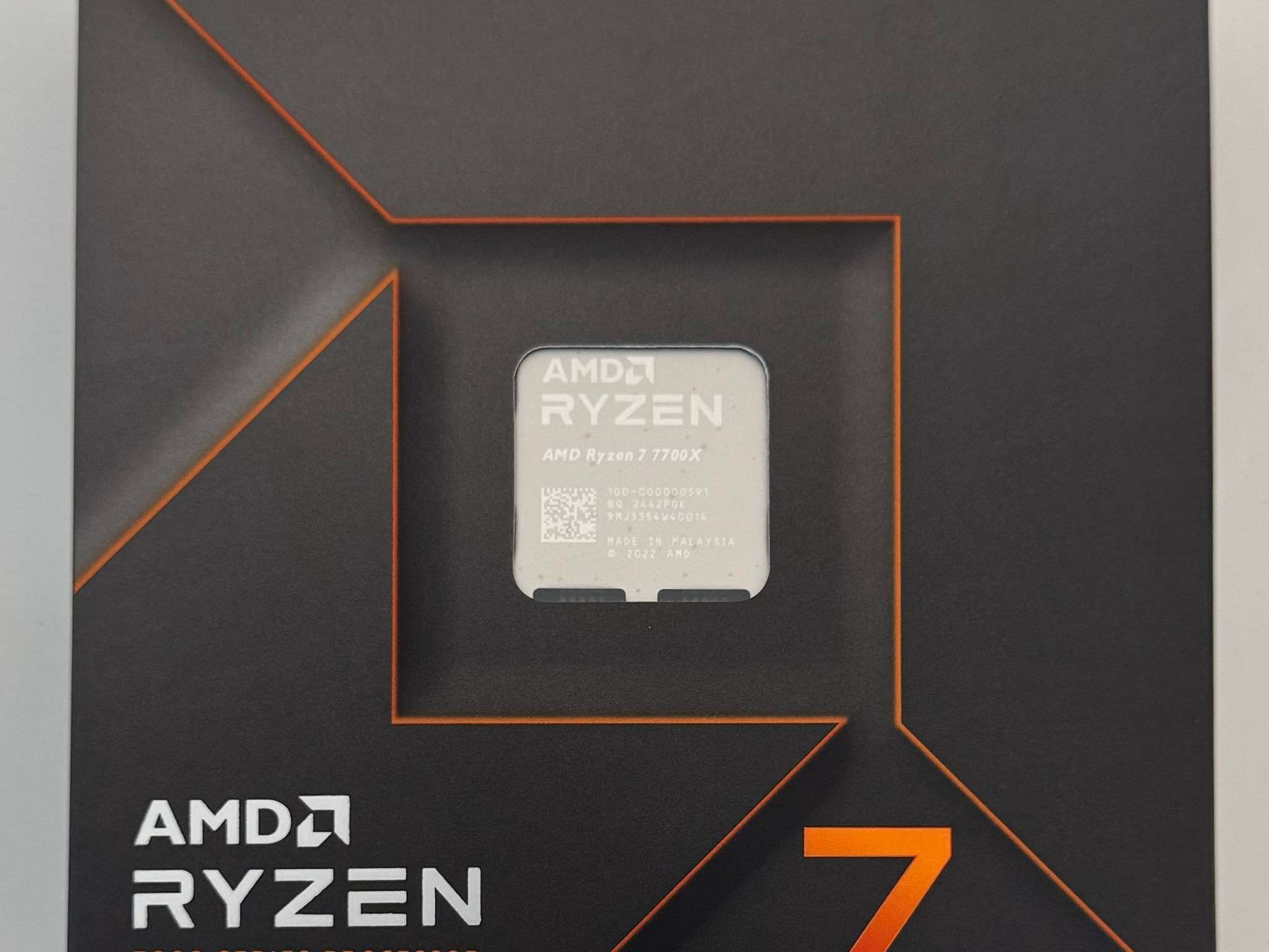 AMD Ryzen 7 7700X CPU + GIGABYTE B650M GAMING PLUS WIFI Socket AM5 B650 Micro-ATX Motherboard combo