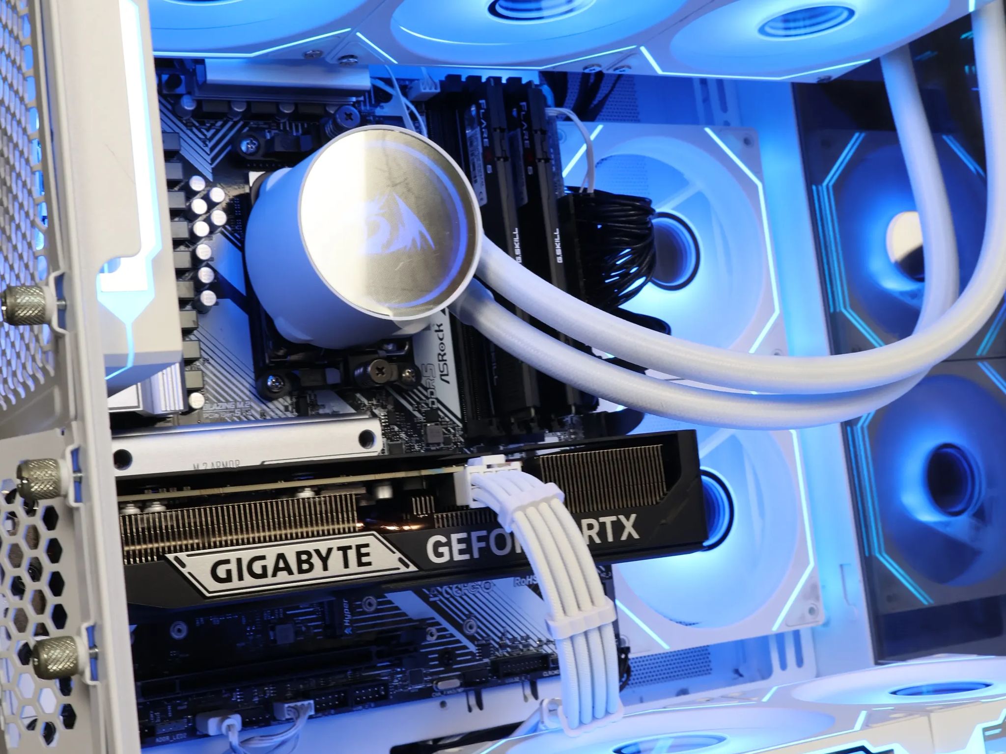 ⚪ Ryzen 7 7700X/RTX 5060Ti 16GB Gaming/Streaming PC ⚪