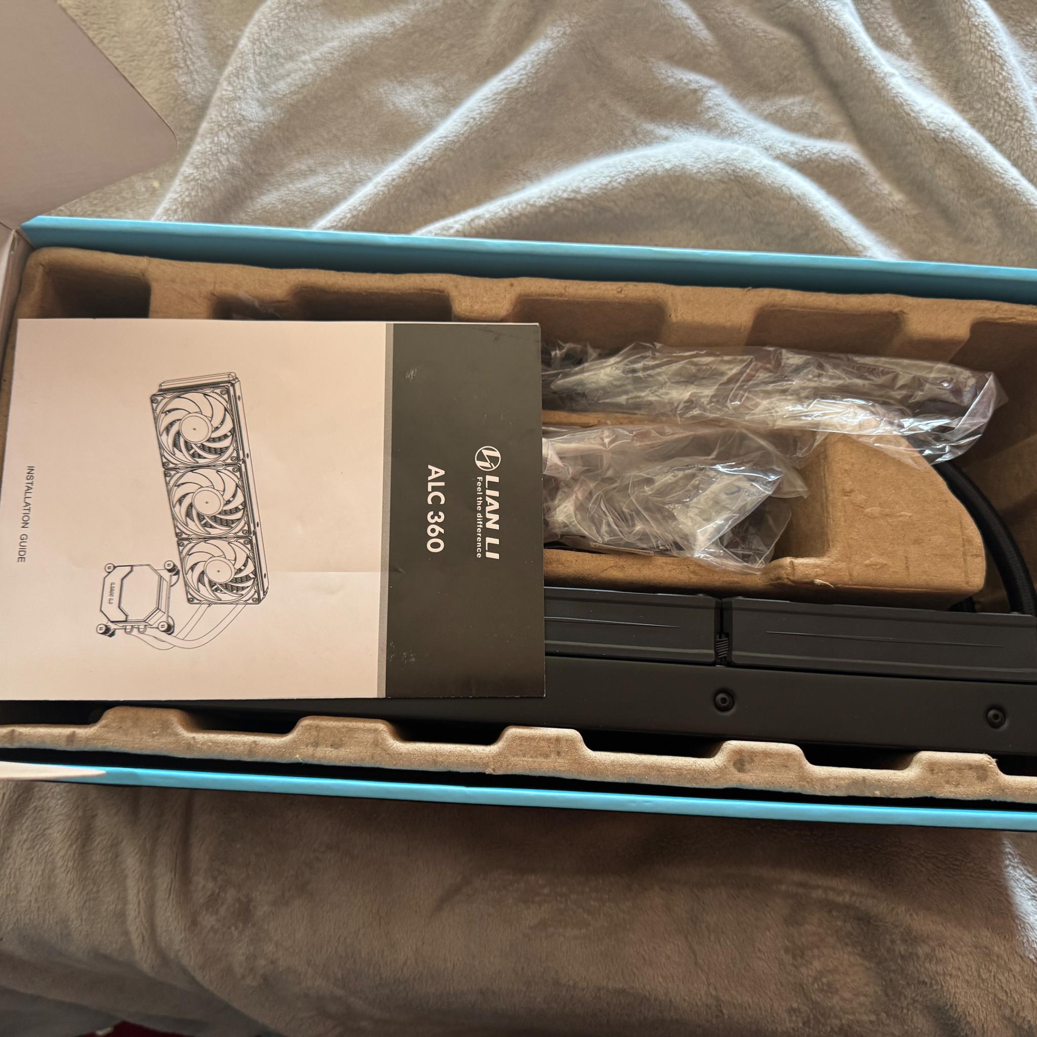 LIAN LI ALC 360 AIO Cooler