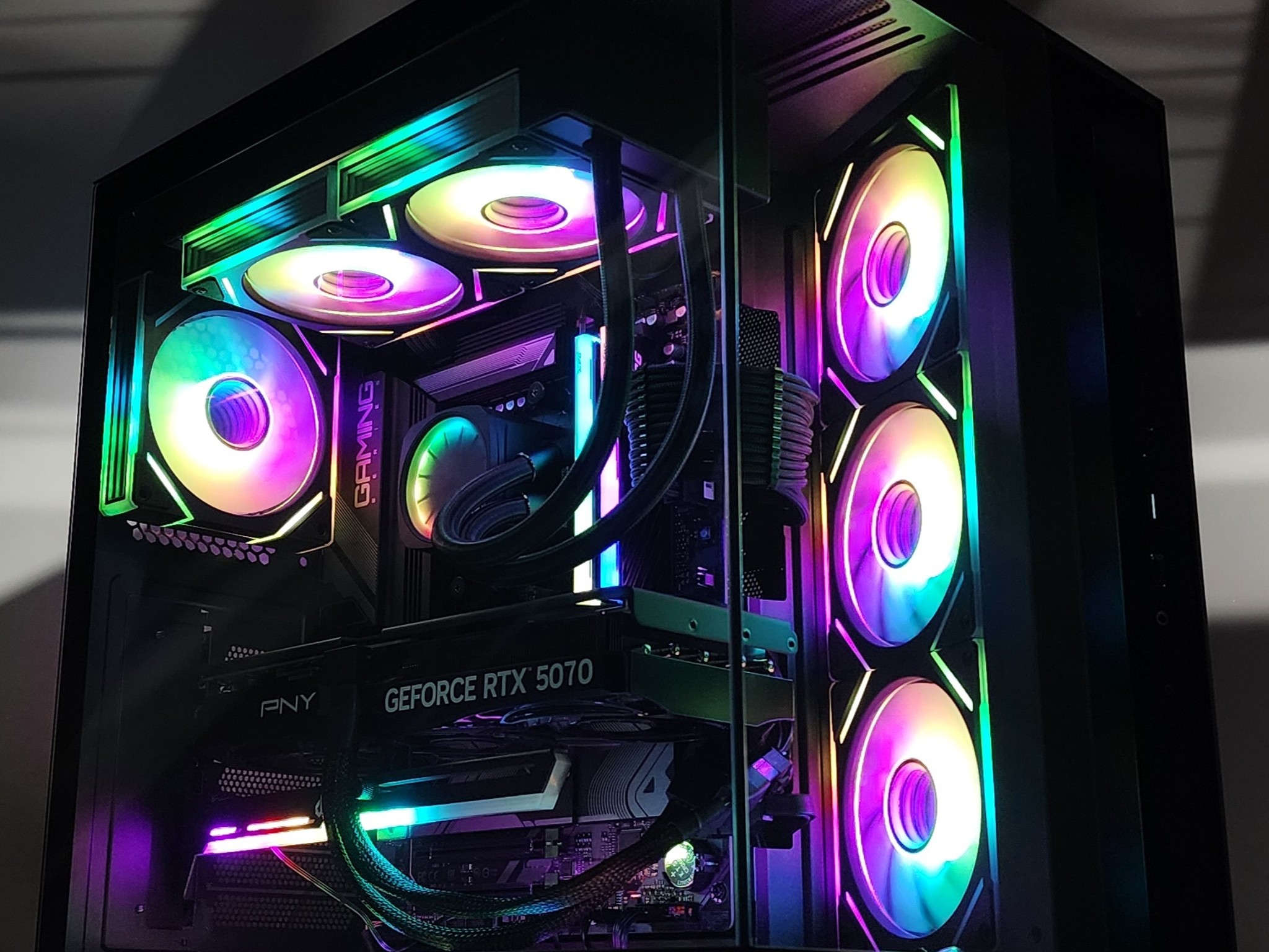 Gaming PC Ryzen 7 7700 32GB RAM 1TB SSD RTX 5070 12GB Windows 11 Computer
