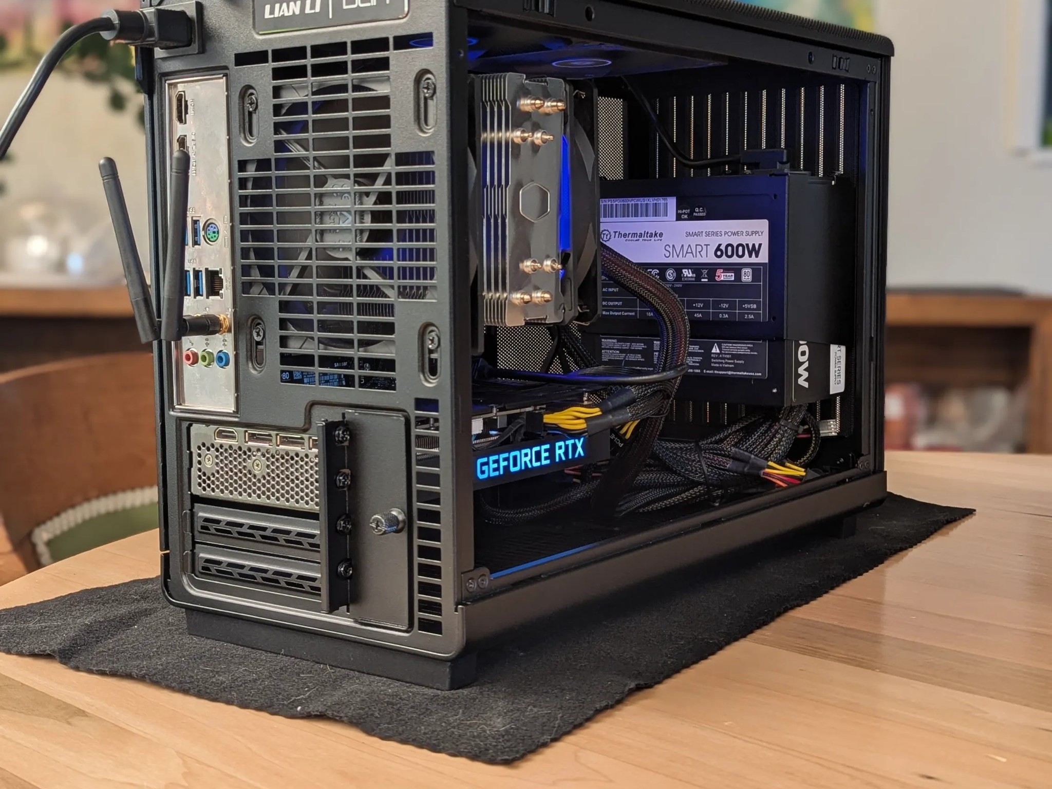 TimberTech – 3060 Ti / i5-10600KF – 16GB RAM, 1TB NVMe – Stylish Wood-Panel MicroATX