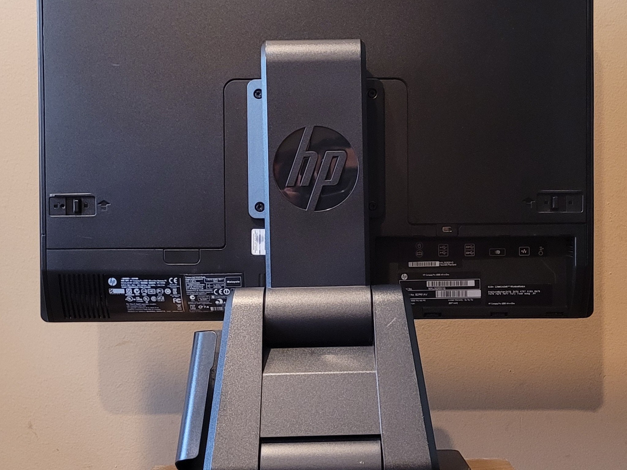 HP Compaq Pro 6300 All-in-One | i5-3570S 3.1GHZ | 12GB RAM | 240GB SSD | WIN 10 | XP Vista Gaming