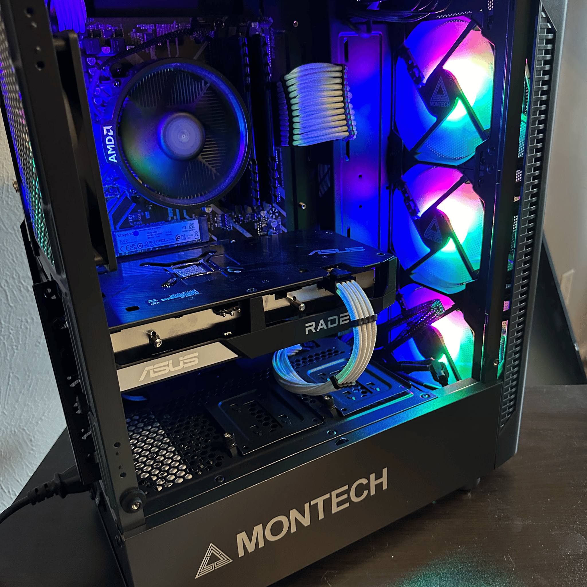 "Kronostyx" RX 6650 XT + Ryzen 3600, 16gb RAM Custom Gaming PC