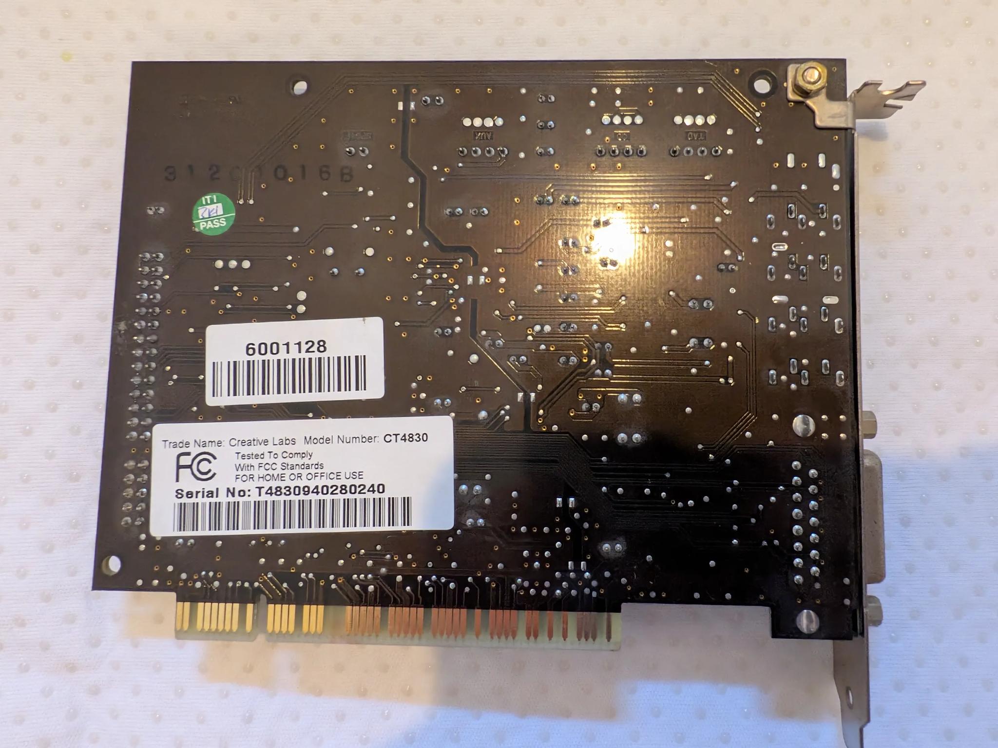 Sound Blaster Live! CT4830 sound card with Live! Drive IR SB0010 front panel