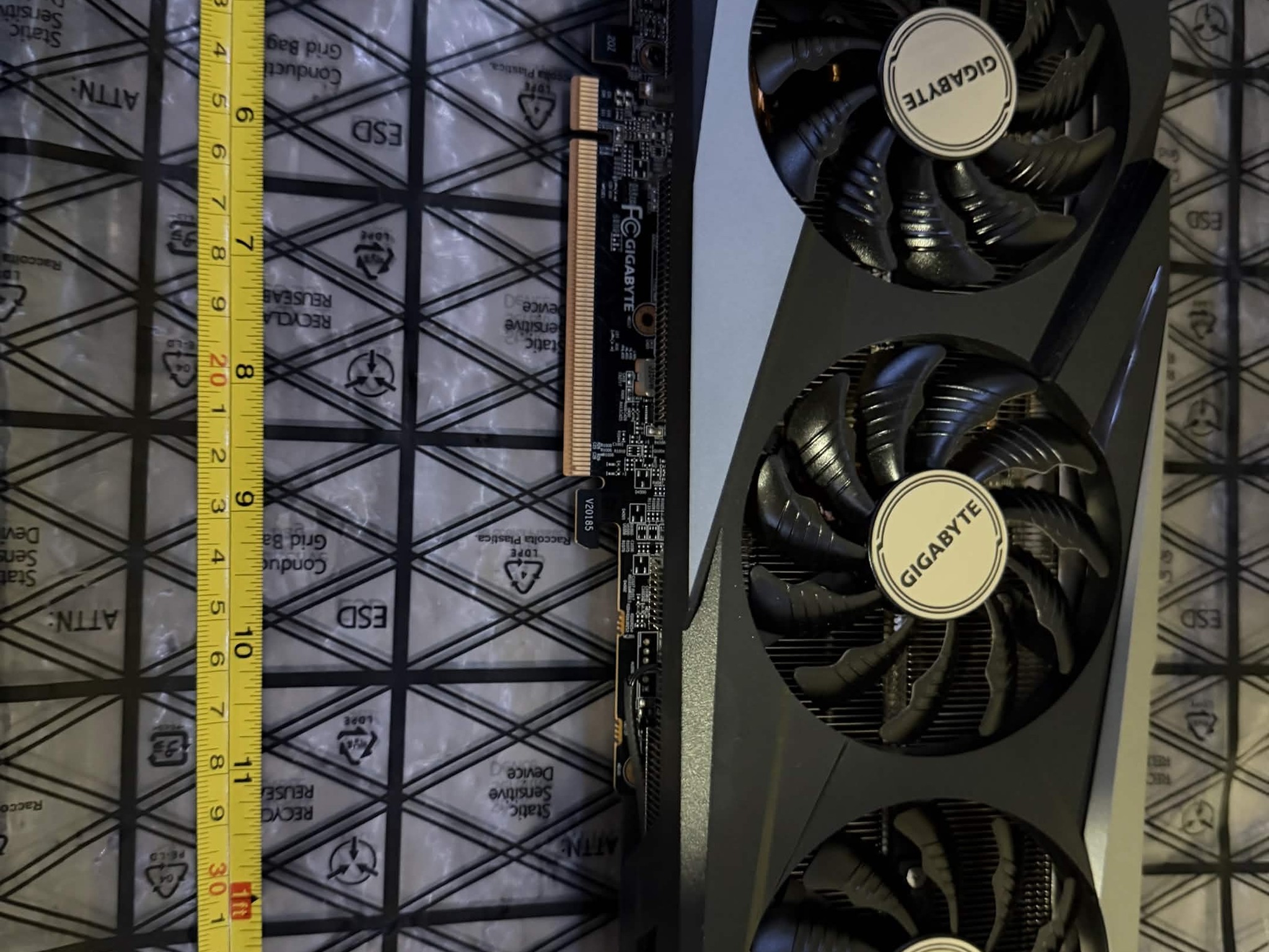 GIGABYTE GAMING OC Radeon RX 7600