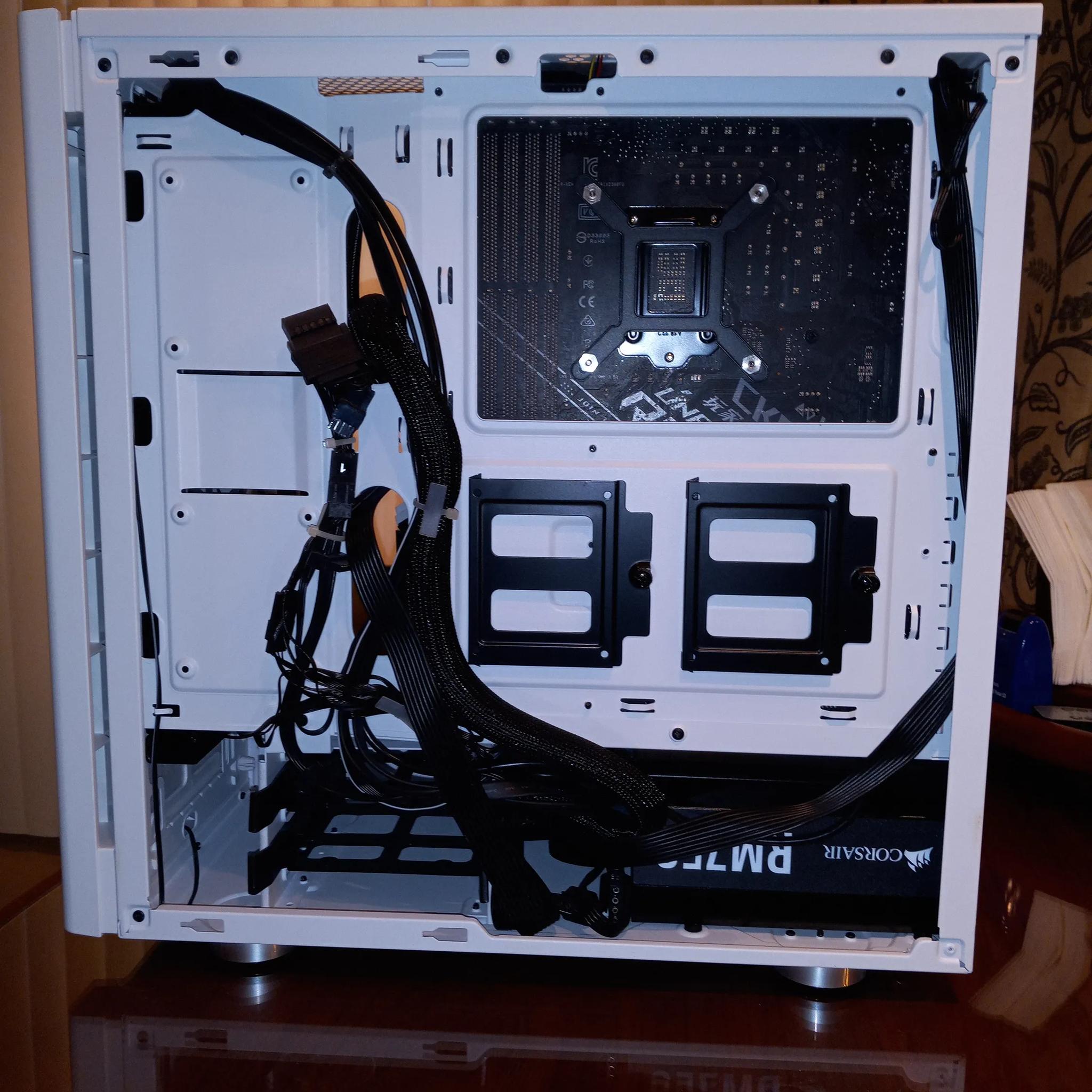 Gaming PC i7-9700K, RTX2080 Super, 32GB DDR4 RGB Memory, WD 1TB NVMe SSD