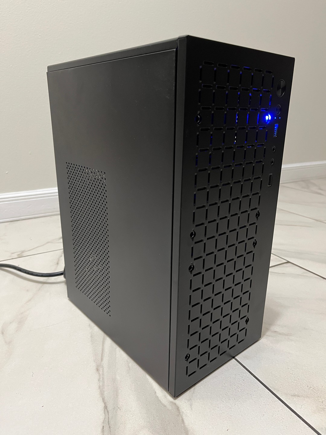 コンパクト ゲーミング PC GTX960 i7 メモリ16GB SSD NVIDIA GTX 960, Intel Core i7-2600, 12GB RAM, 870 GB Storage