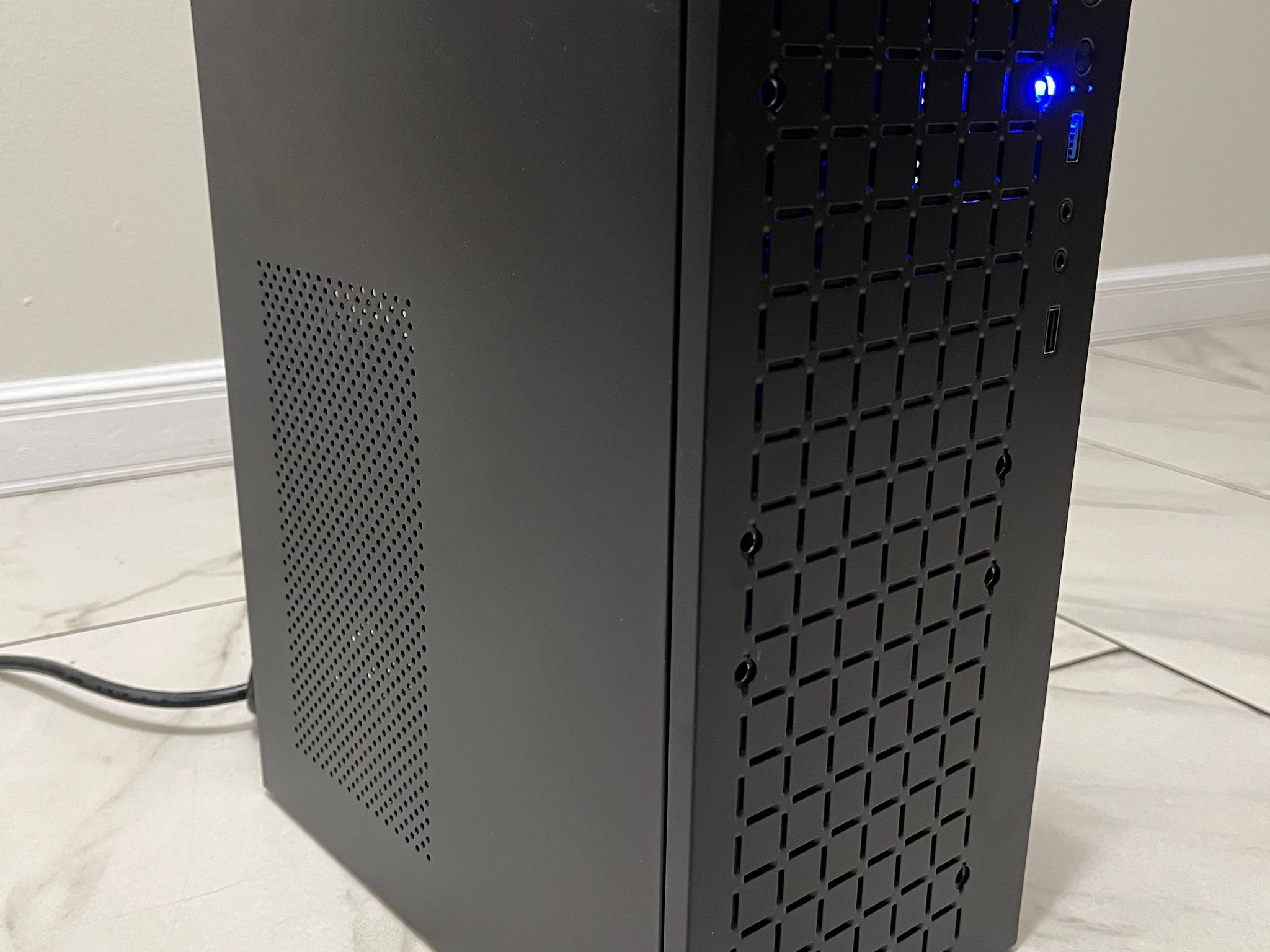NVIDIA GTX 960, Intel Core i7-2600, 12GB RAM, 870 GB Storage - Budget Small Gaming PC w/ Wi-Fi & BT